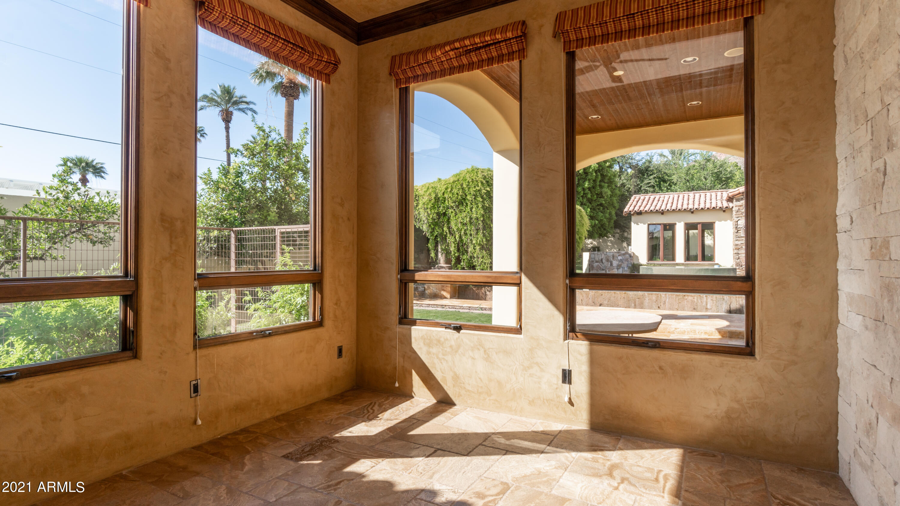 VINEYARDS AT ARCADIA - Residential