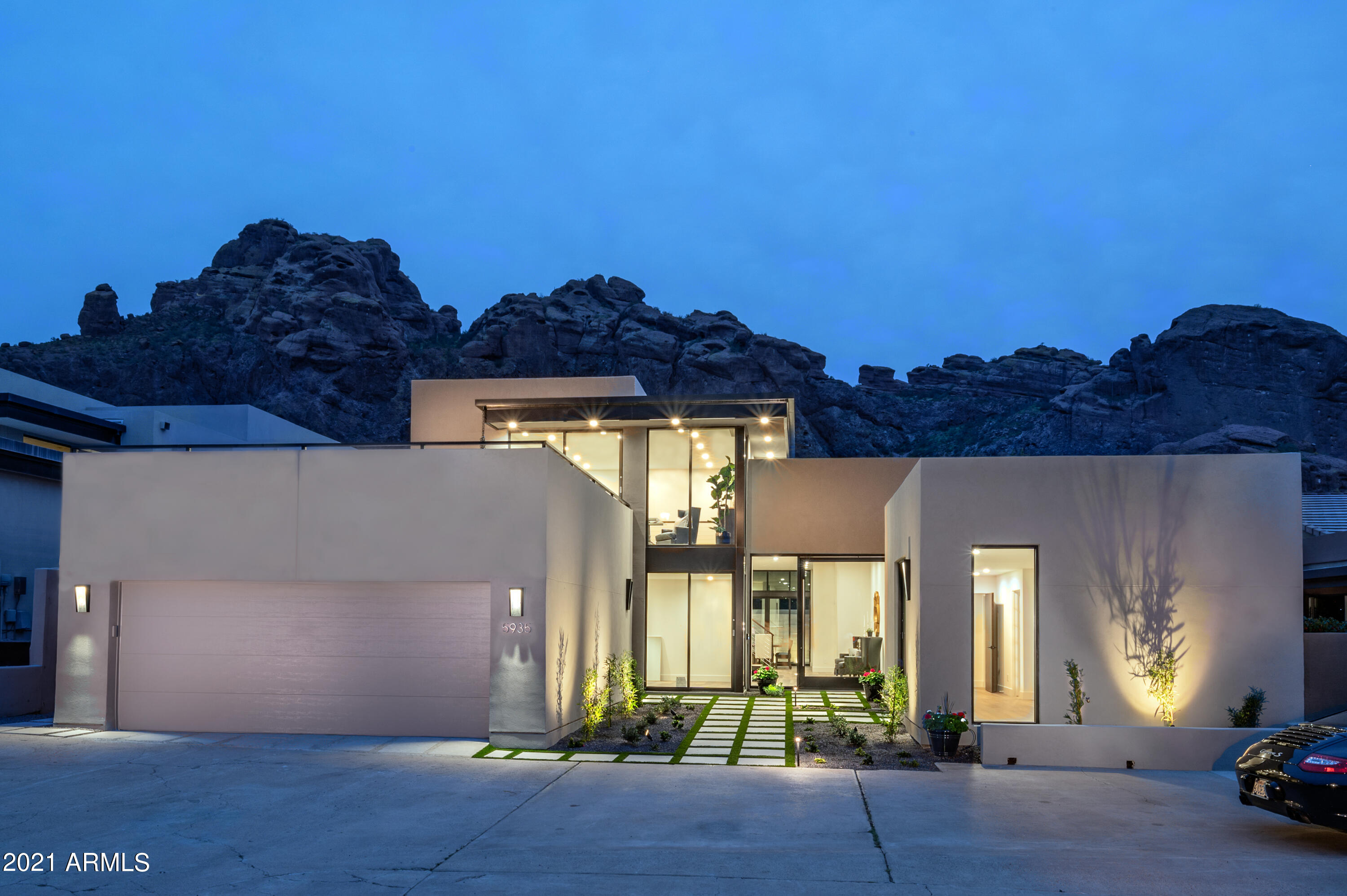 ECHO CANYON - Residential
