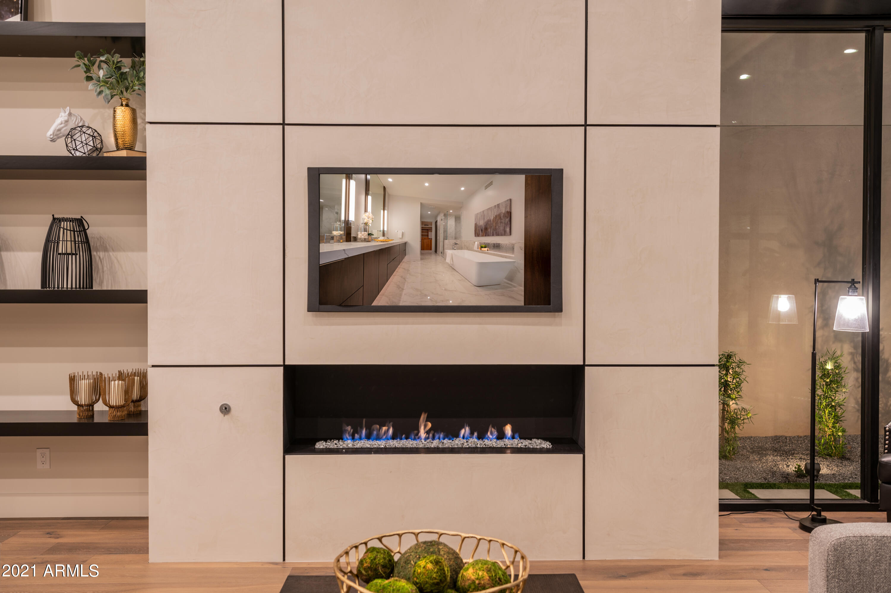 ECHO CANYON - Residential