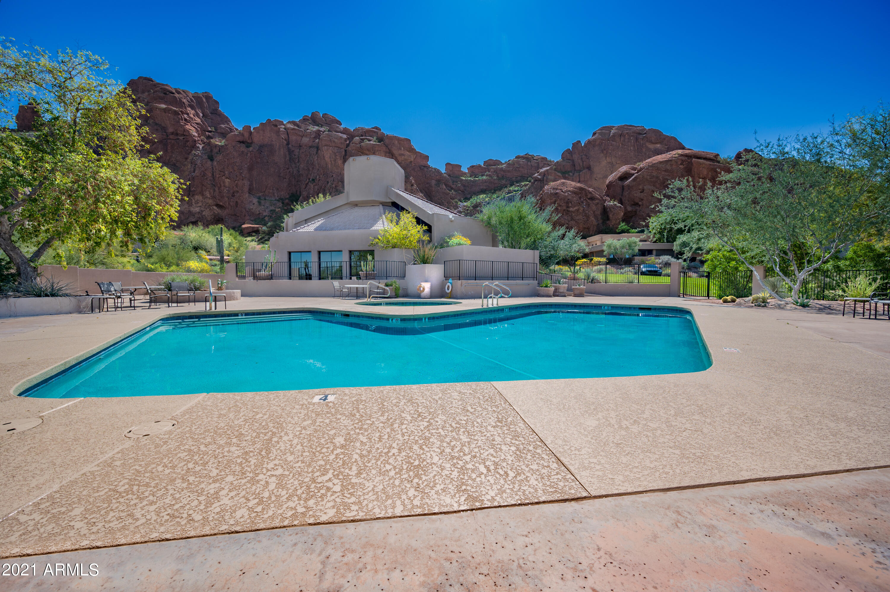 ECHO CANYON - Residential