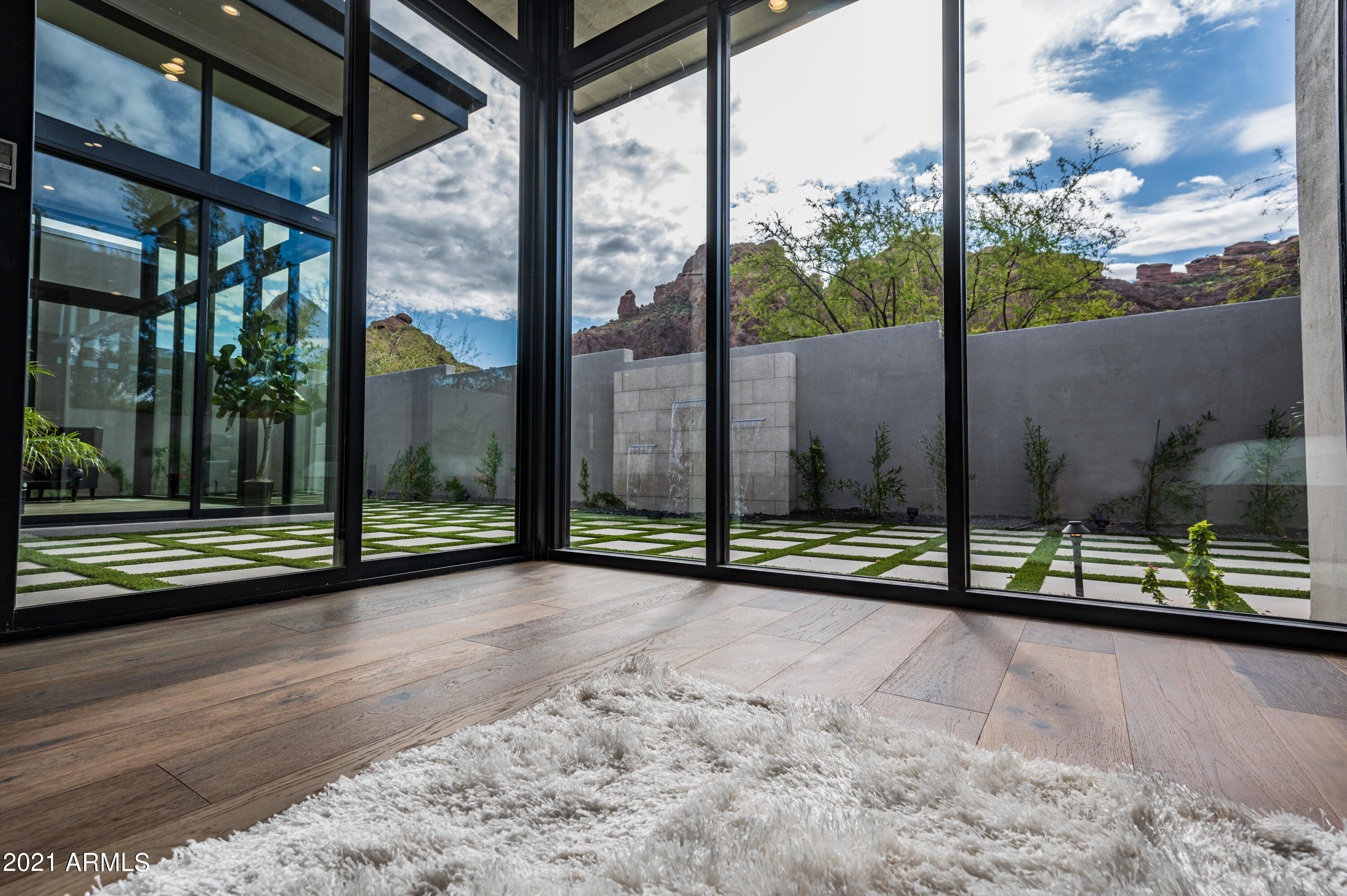 ECHO CANYON - Residential
