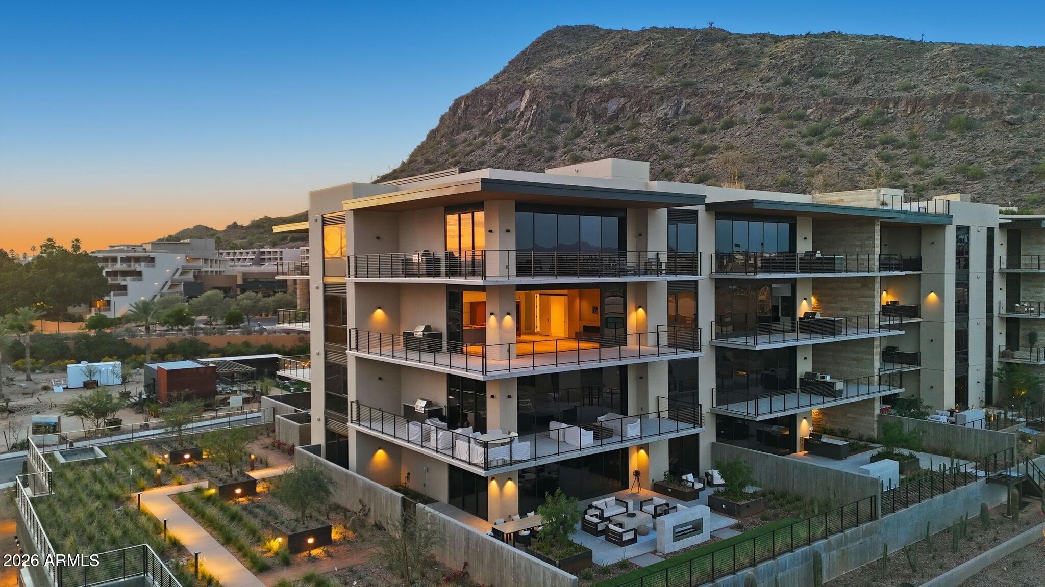 PHOENICIAN - Residential