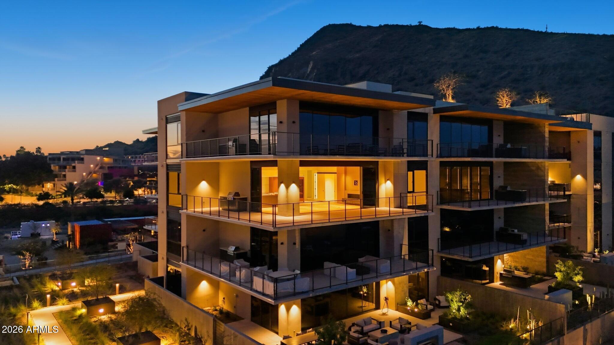 PHOENICIAN - Residential