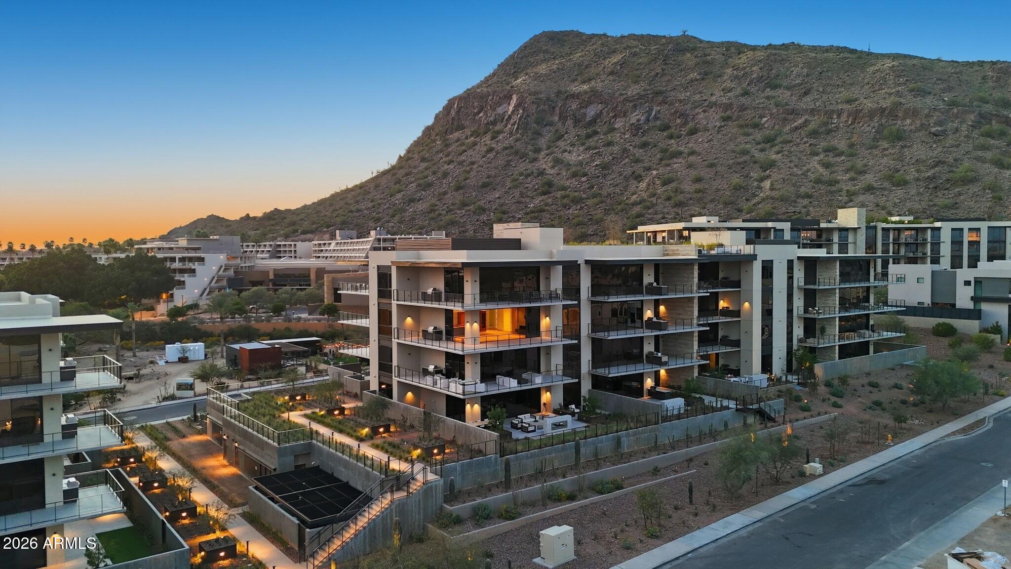 PHOENICIAN - Residential
