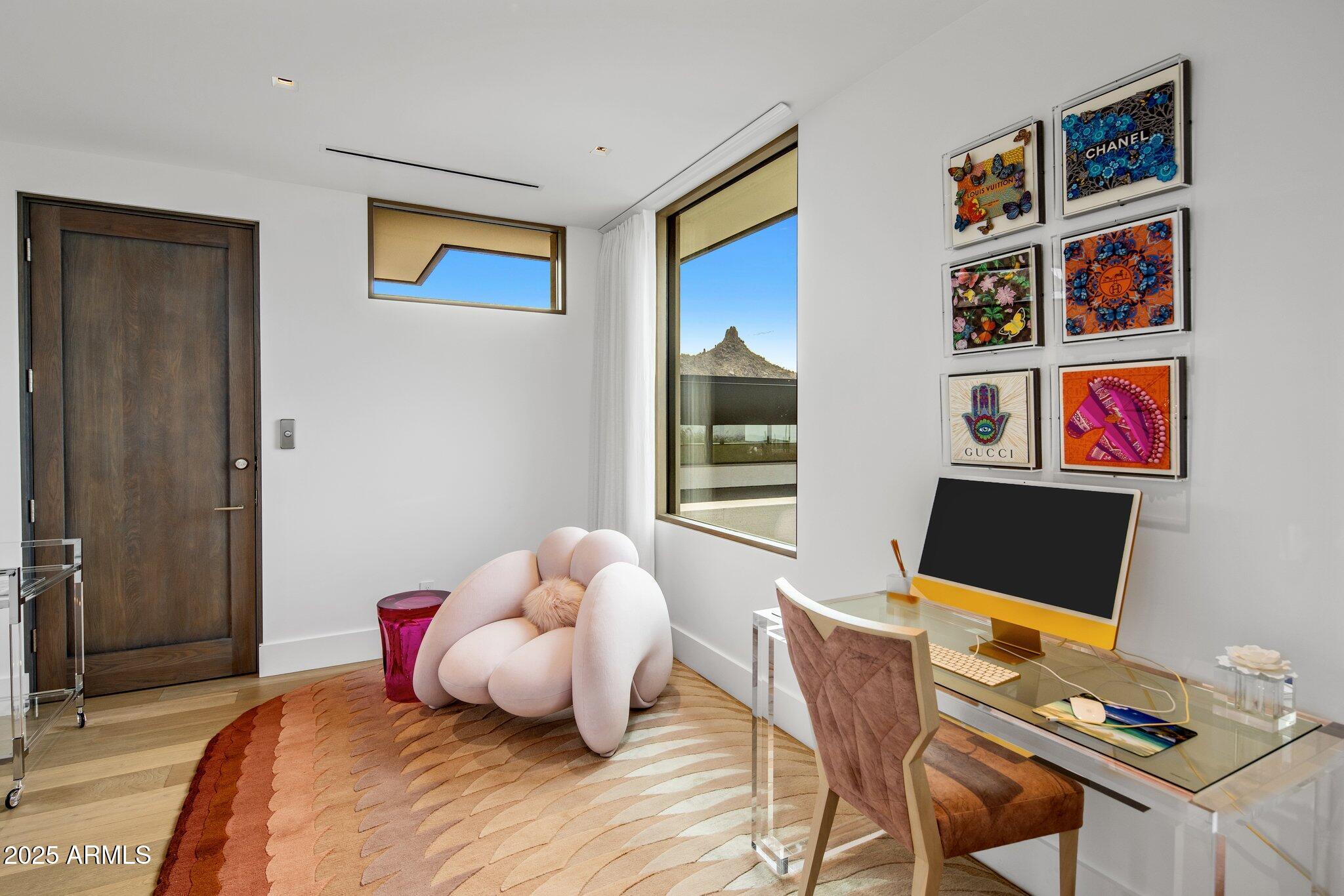 ESTANCIA - Residential