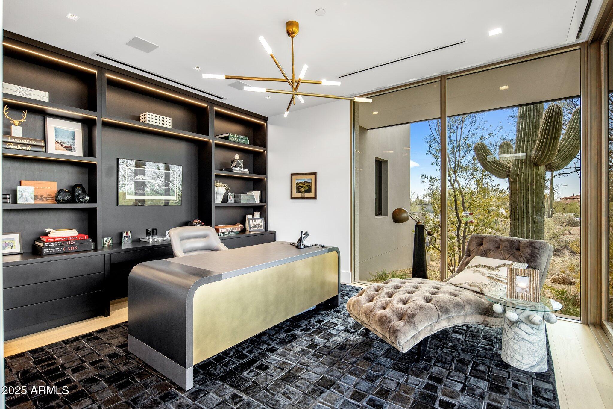ESTANCIA - Residential