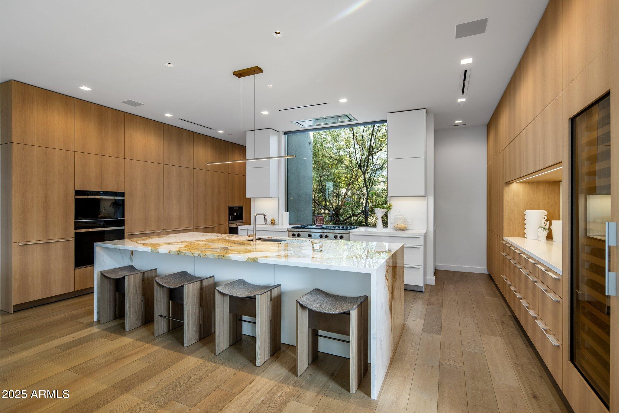 ESTANCIA - Residential