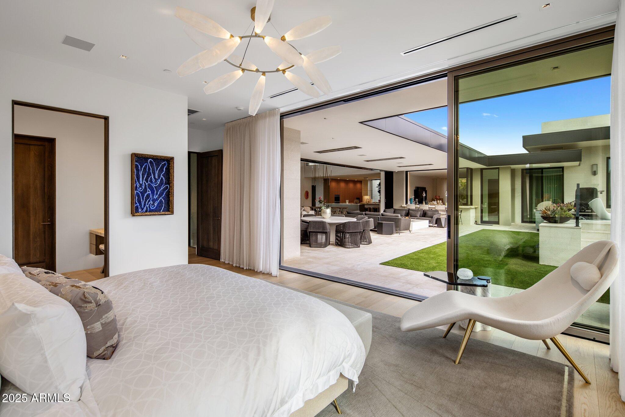 ESTANCIA - Residential