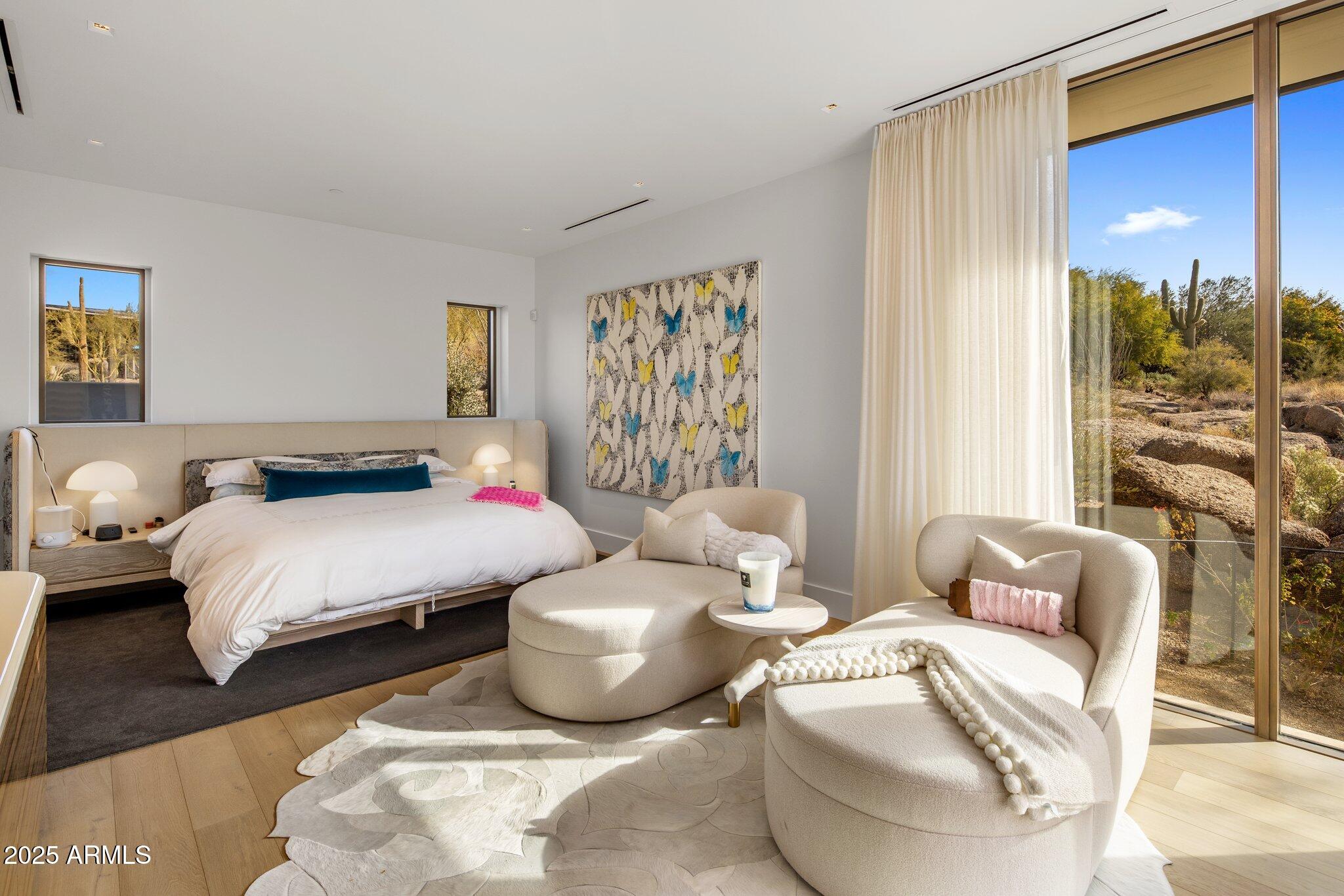 ESTANCIA - Residential
