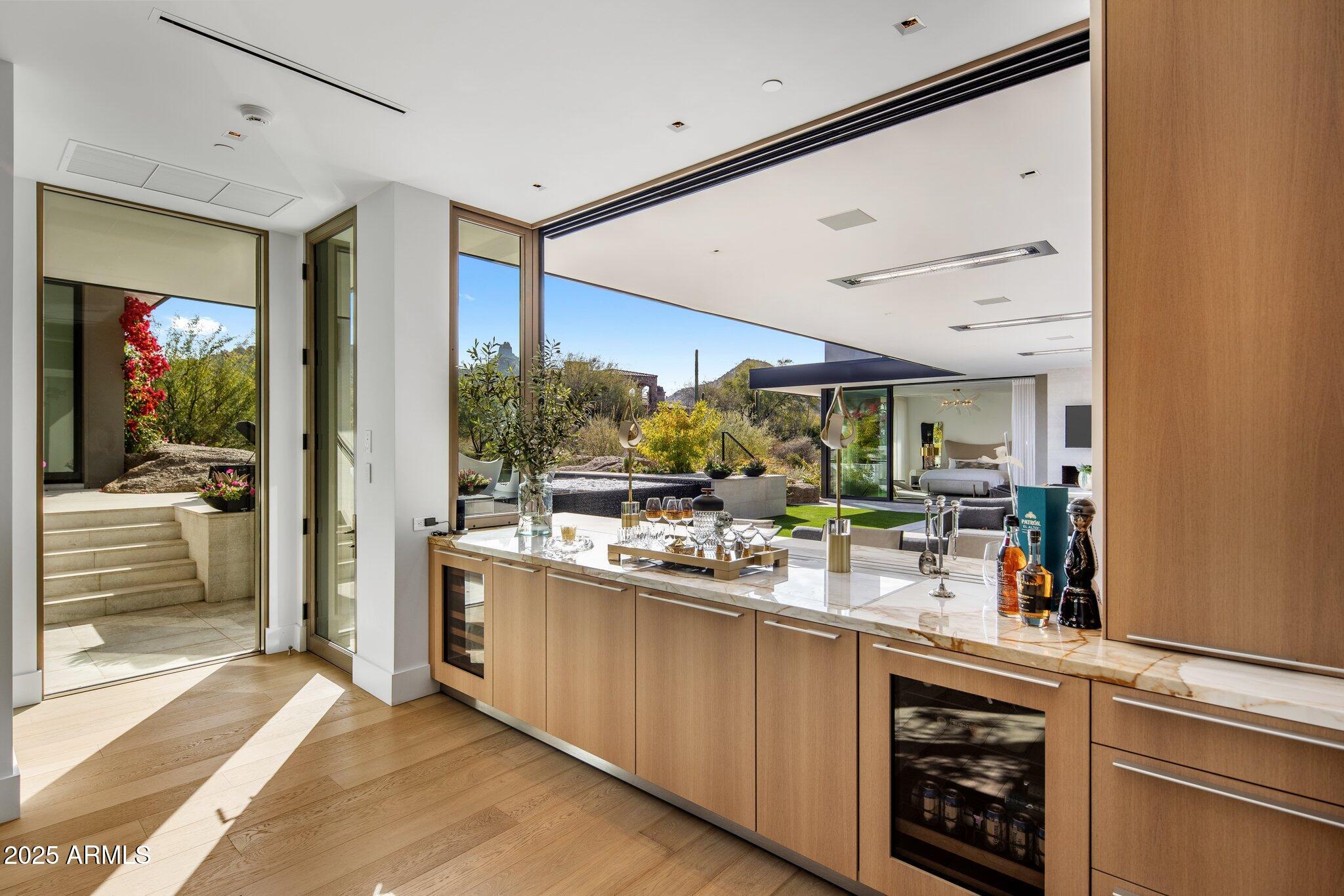 ESTANCIA - Residential