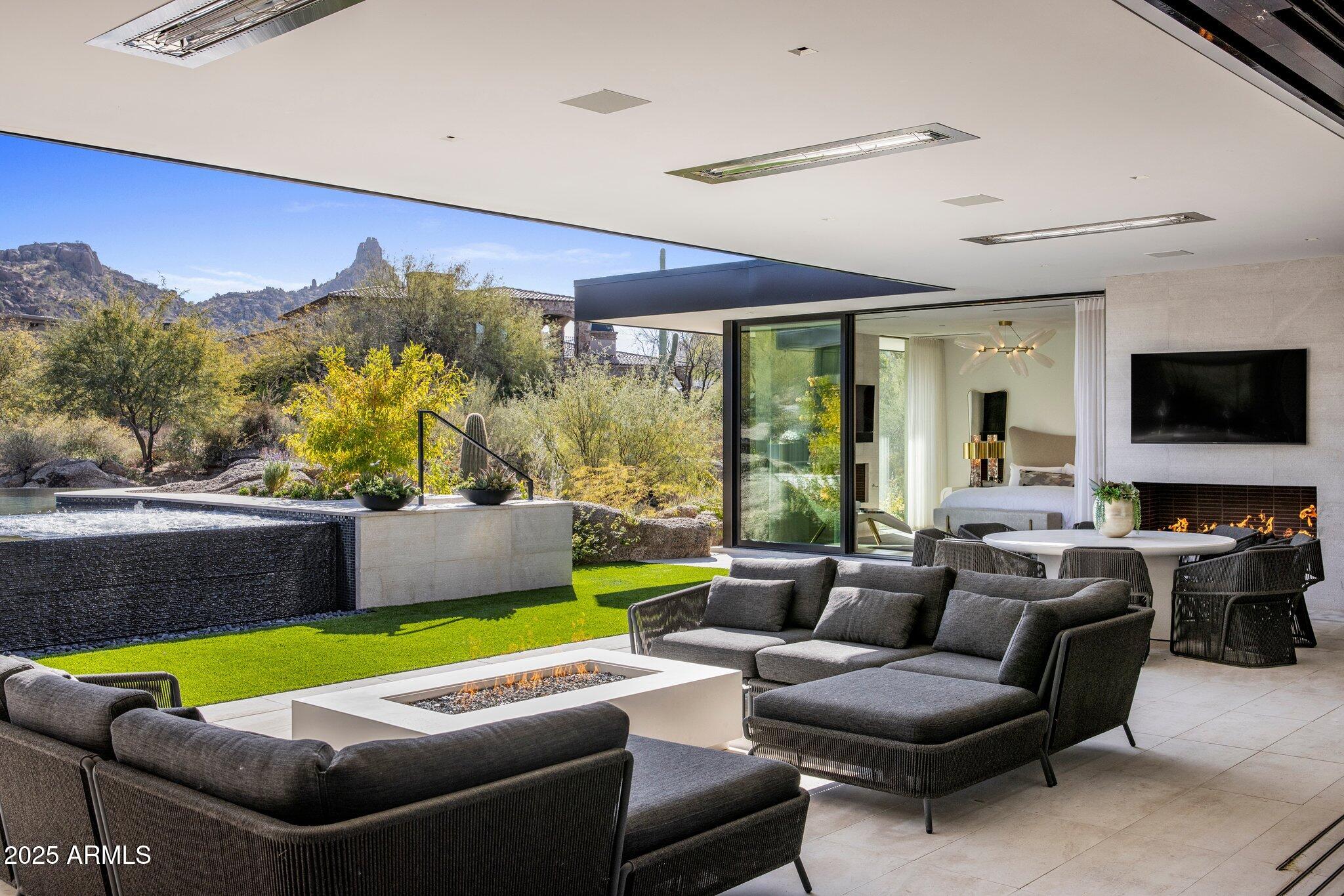 ESTANCIA - Residential