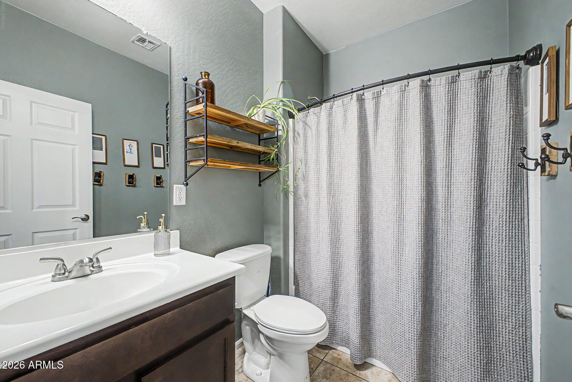 BROADWAY ESTATES LOTS 1-10 33-52 75-94 - Residential