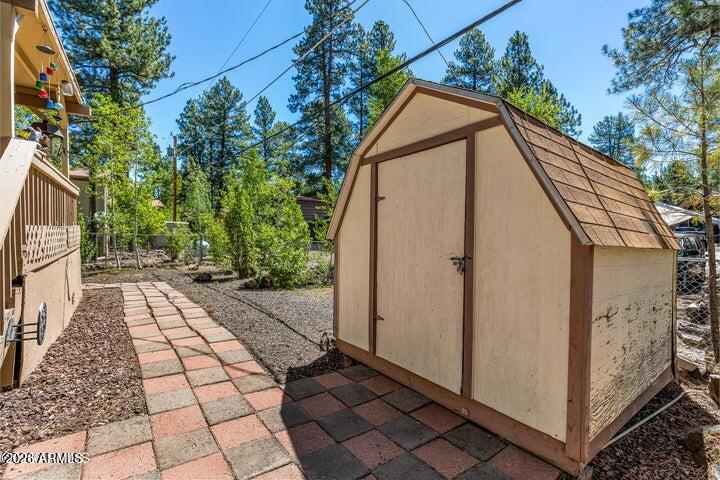 PINEWOOD 2 - Residential