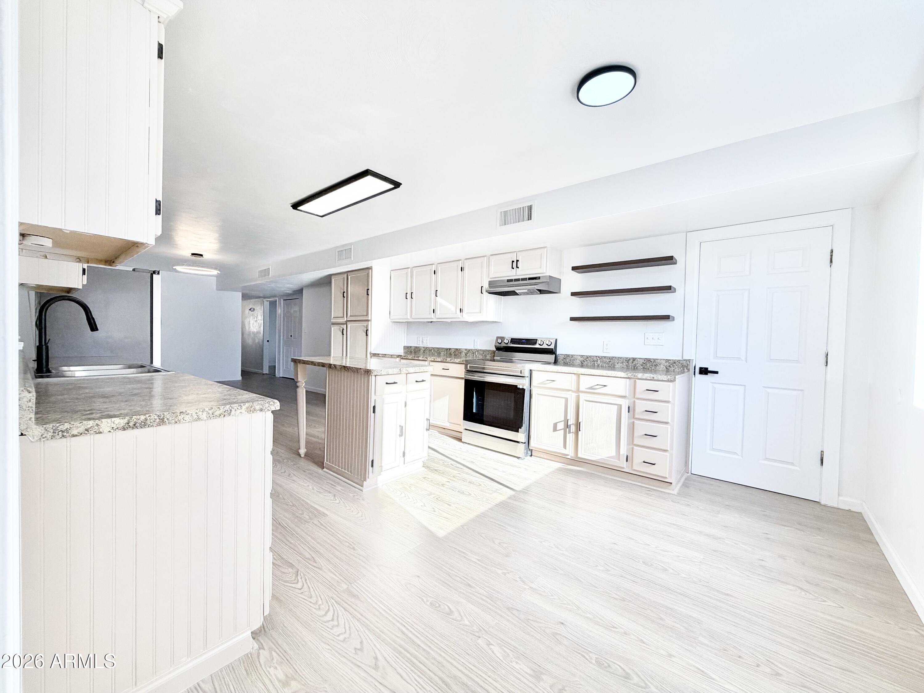 GARDEN CANYON HEIGHTS STRATCOM VILLAGE - Residential