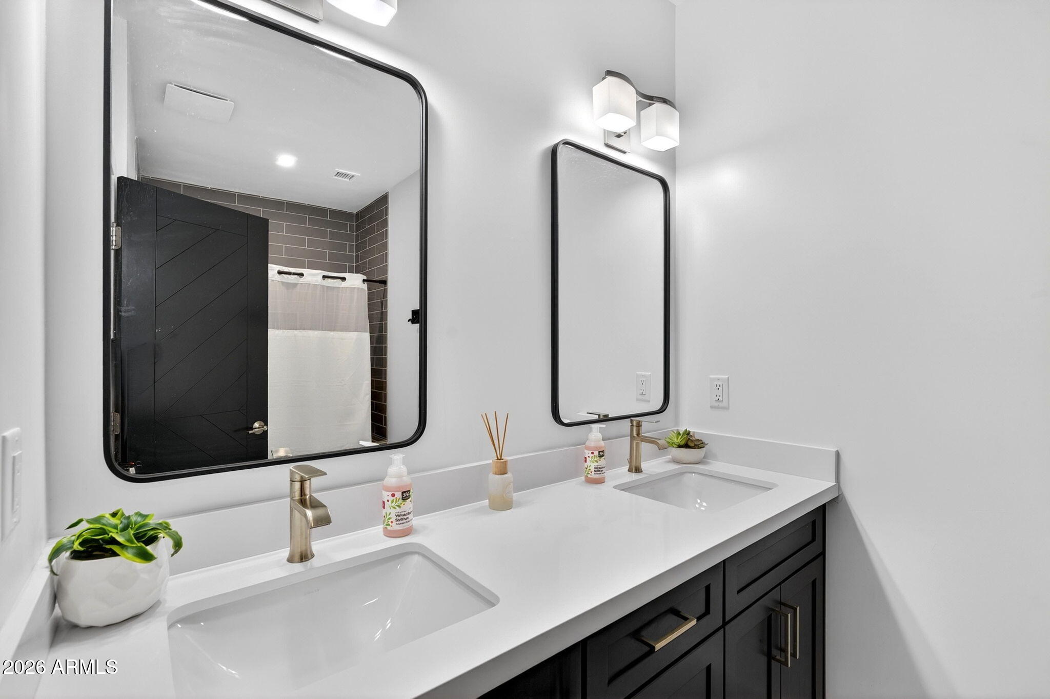 PARADISE VALLEY FOOTHILLS UNIT 3 - Residential