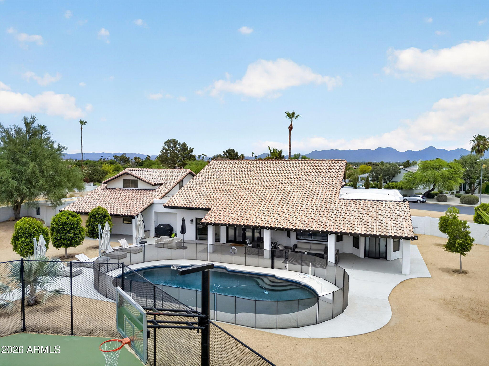 PARADISE VALLEY FOOTHILLS UNIT 3 - Residential