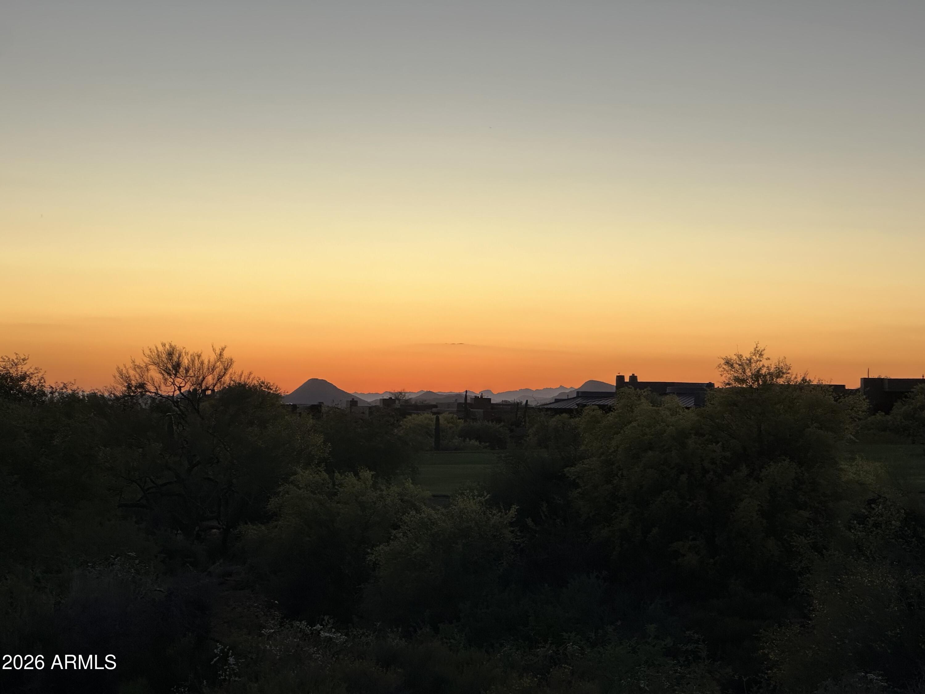 DESERT MOUNTAIN - Land
