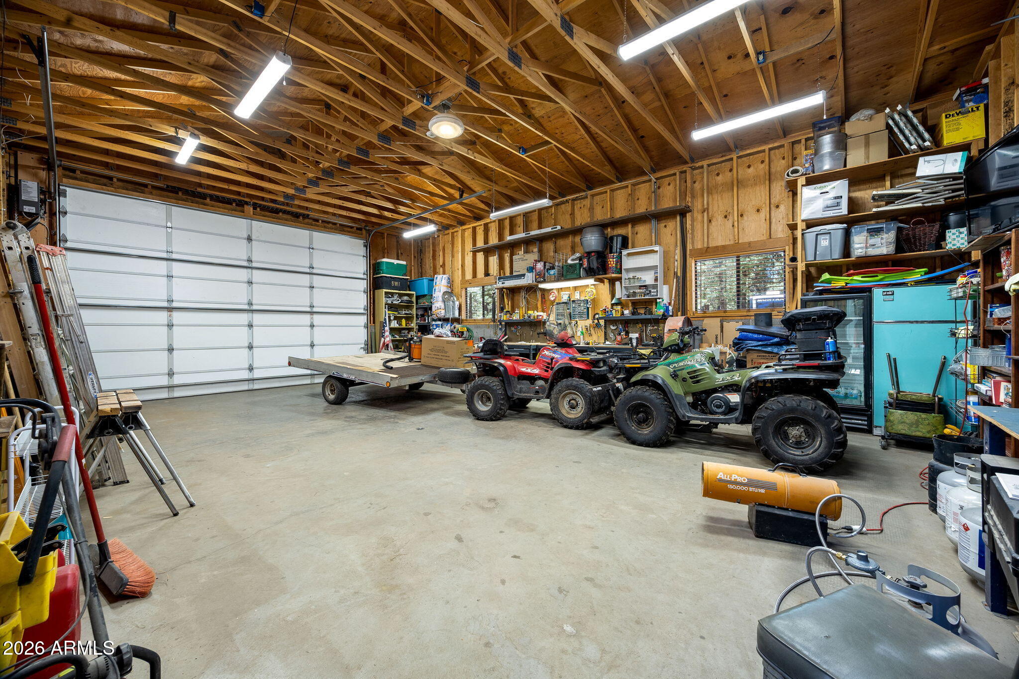 FOREST LAKES ESTATES 4 - Residential