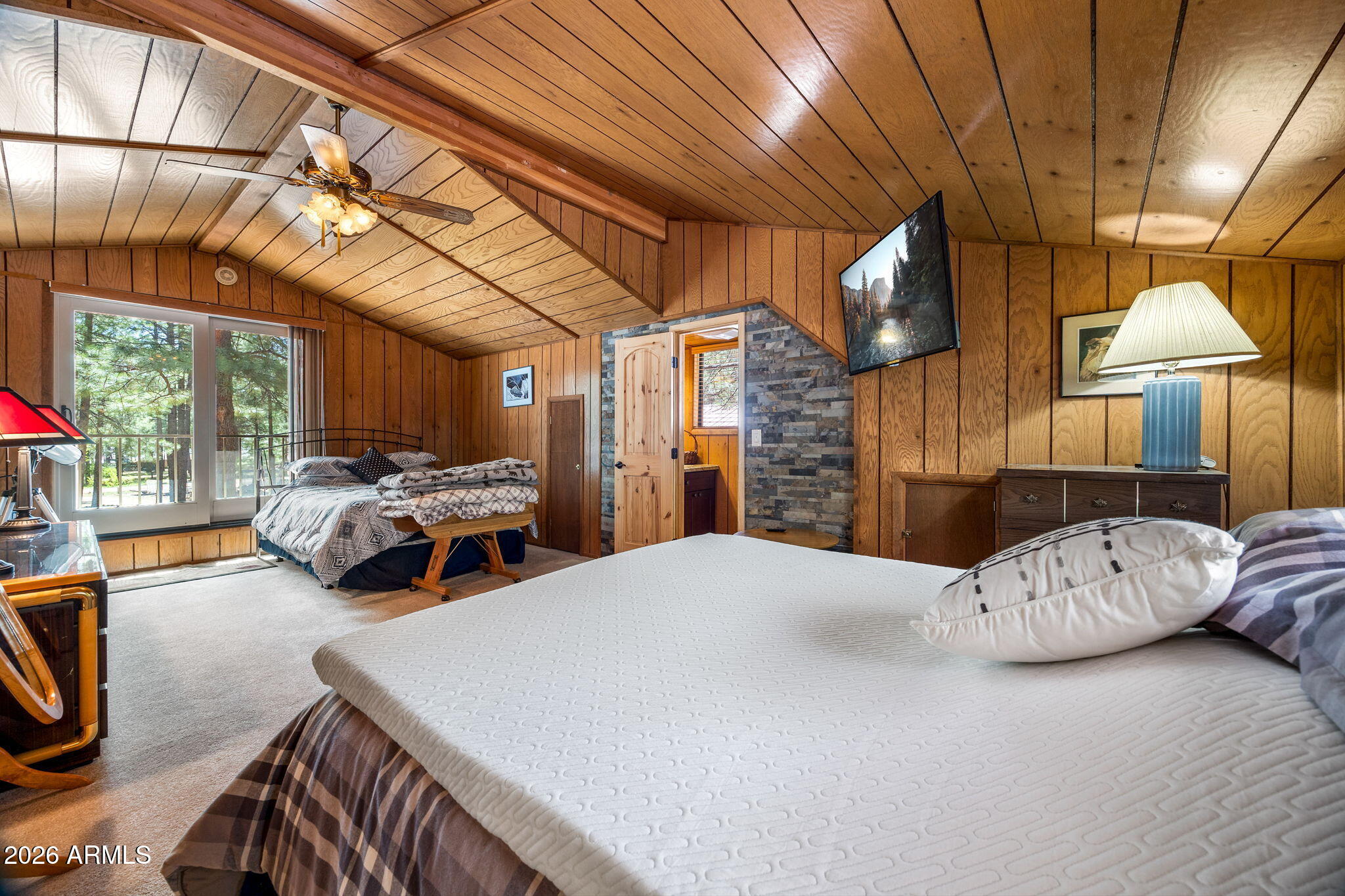 FOREST LAKES ESTATES 4 - Residential