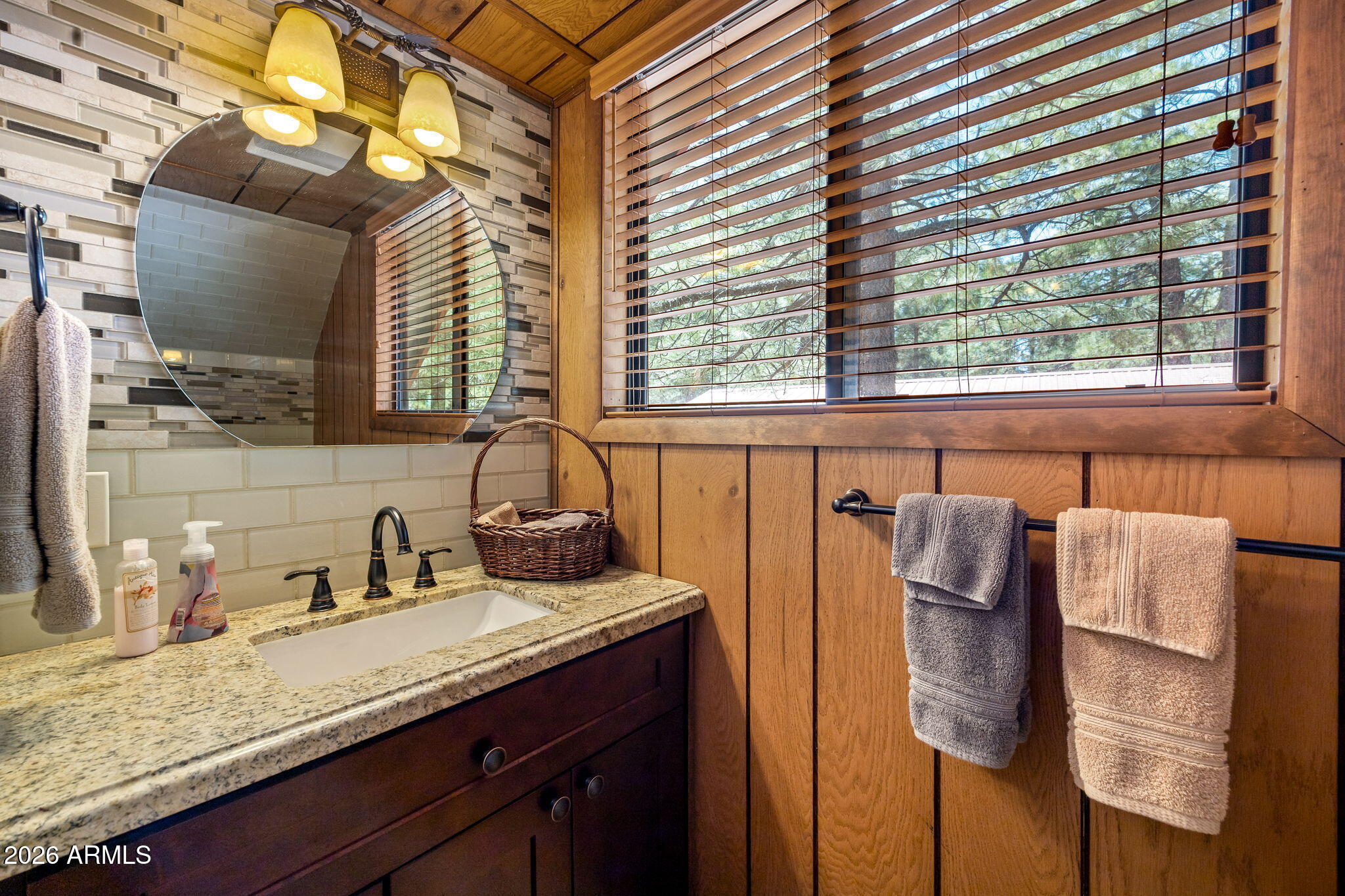 FOREST LAKES ESTATES 4 - Residential