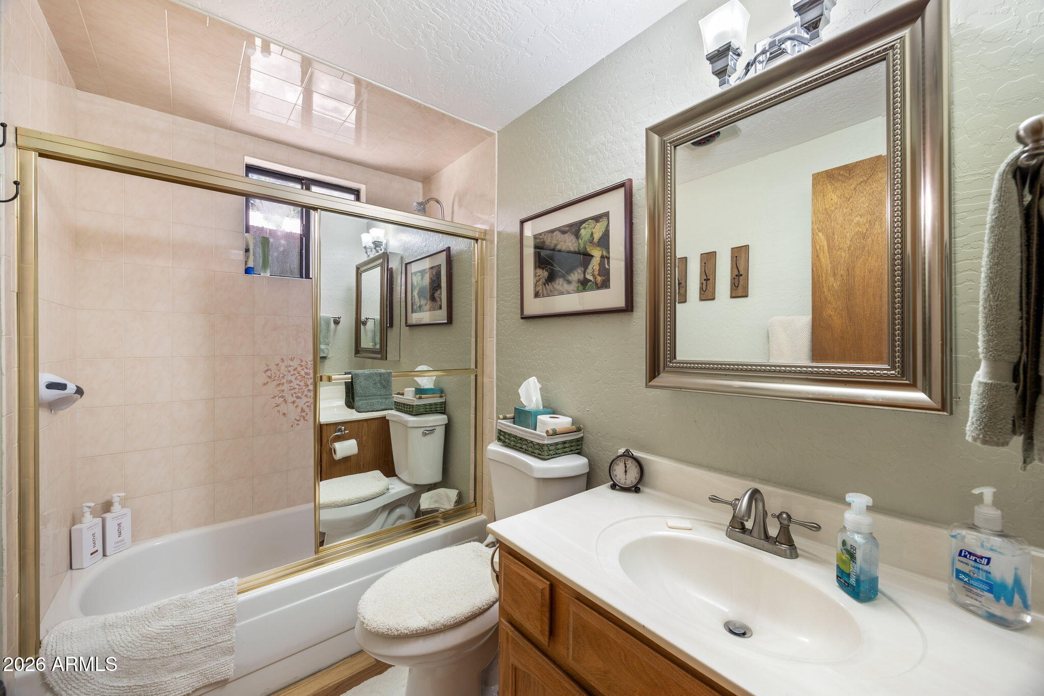 FOREST LAKES ESTATES 4 - Residential