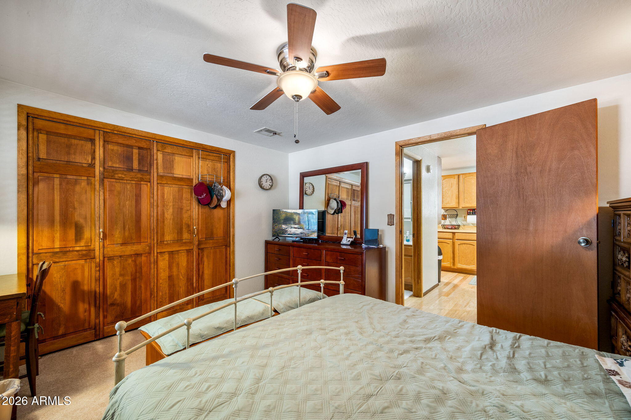 FOREST LAKES ESTATES 4 - Residential