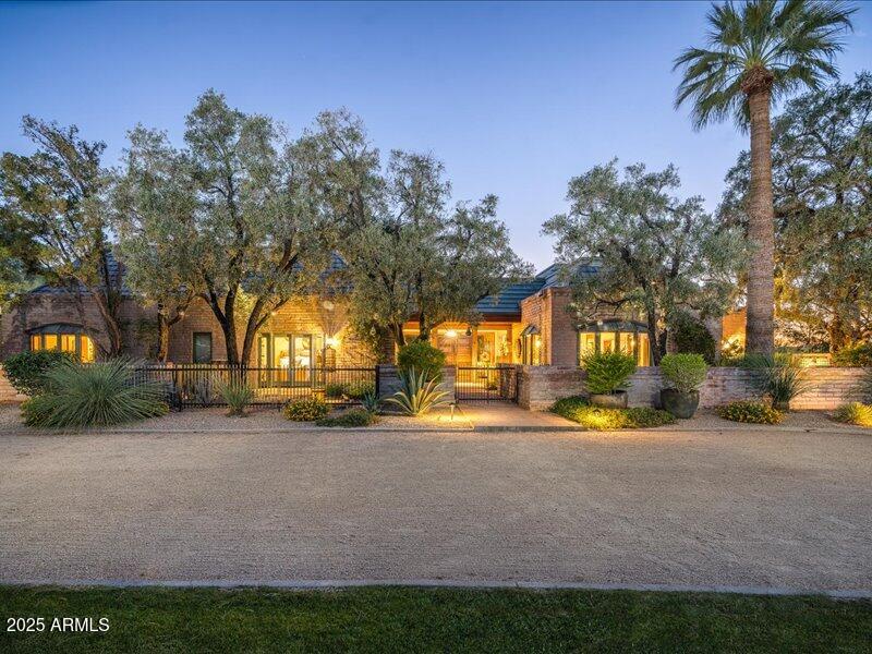 BRET HILLS - Residential