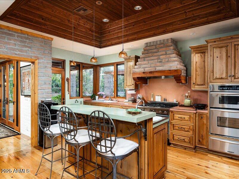 BRET HILLS - Residential