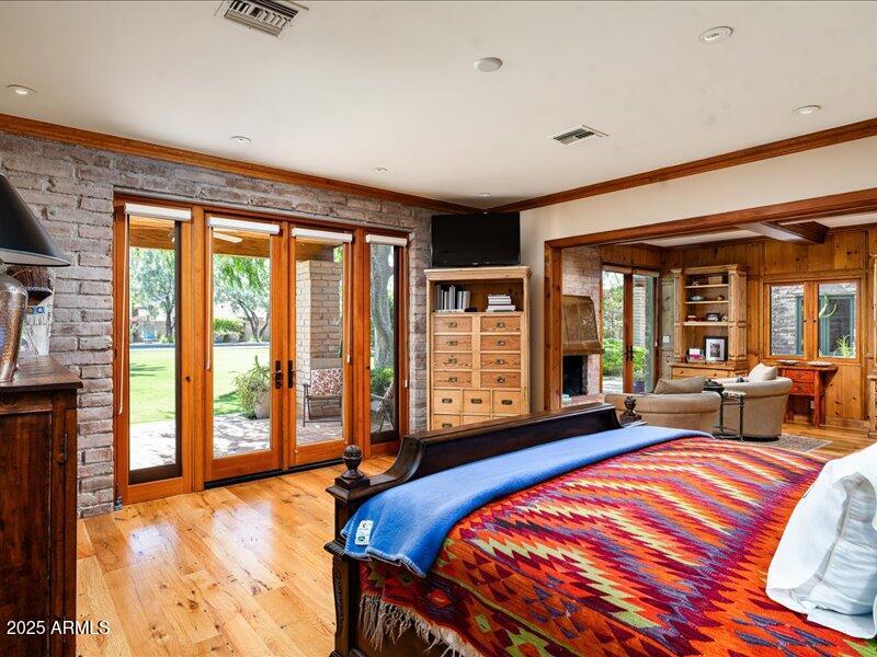 BRET HILLS - Residential