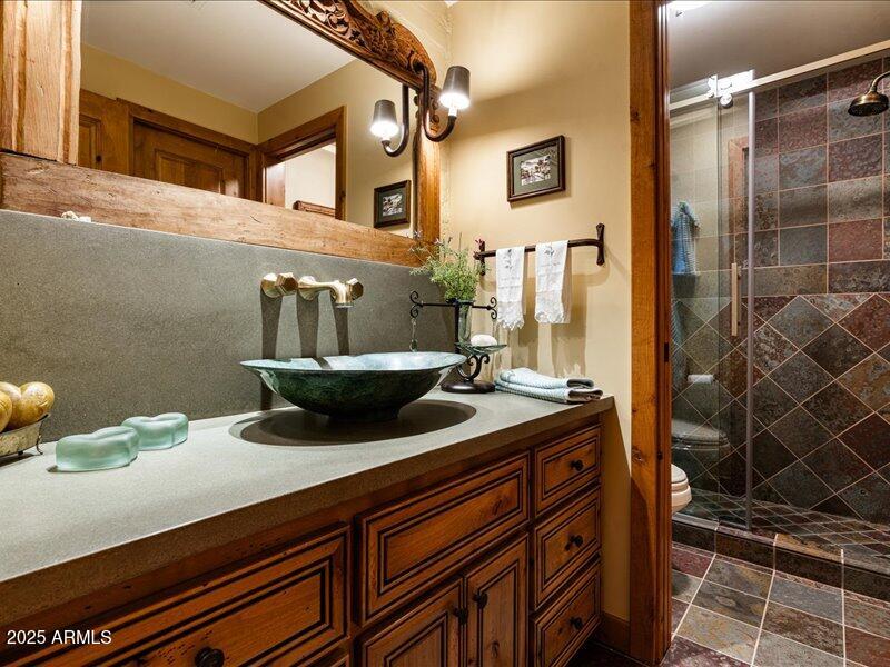 BRET HILLS - Residential