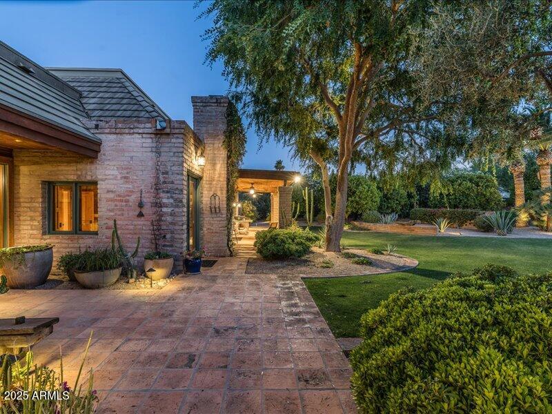 BRET HILLS - Residential