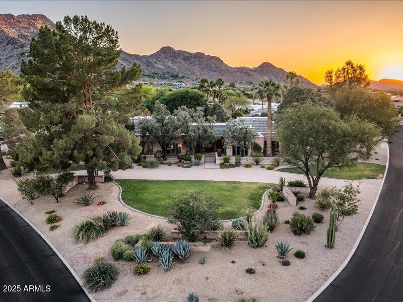 BRET HILLS - Residential