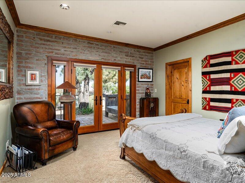 BRET HILLS - Residential
