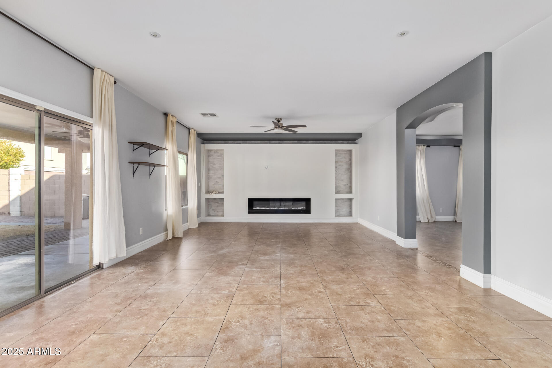 83RD AVE & LOWER BUCKEYE RD - Residential Lease