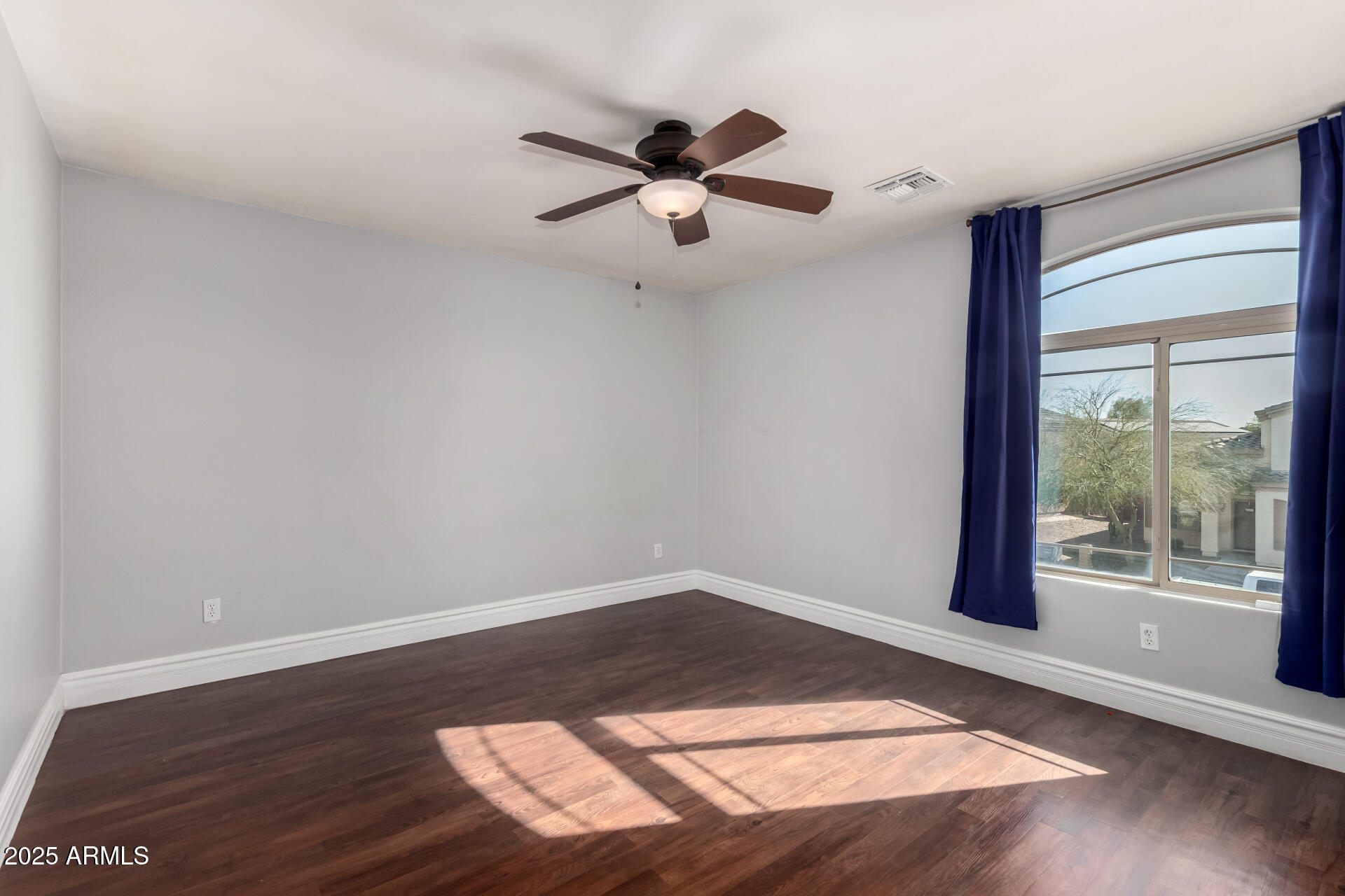 83RD AVE & LOWER BUCKEYE RD - Residential Lease