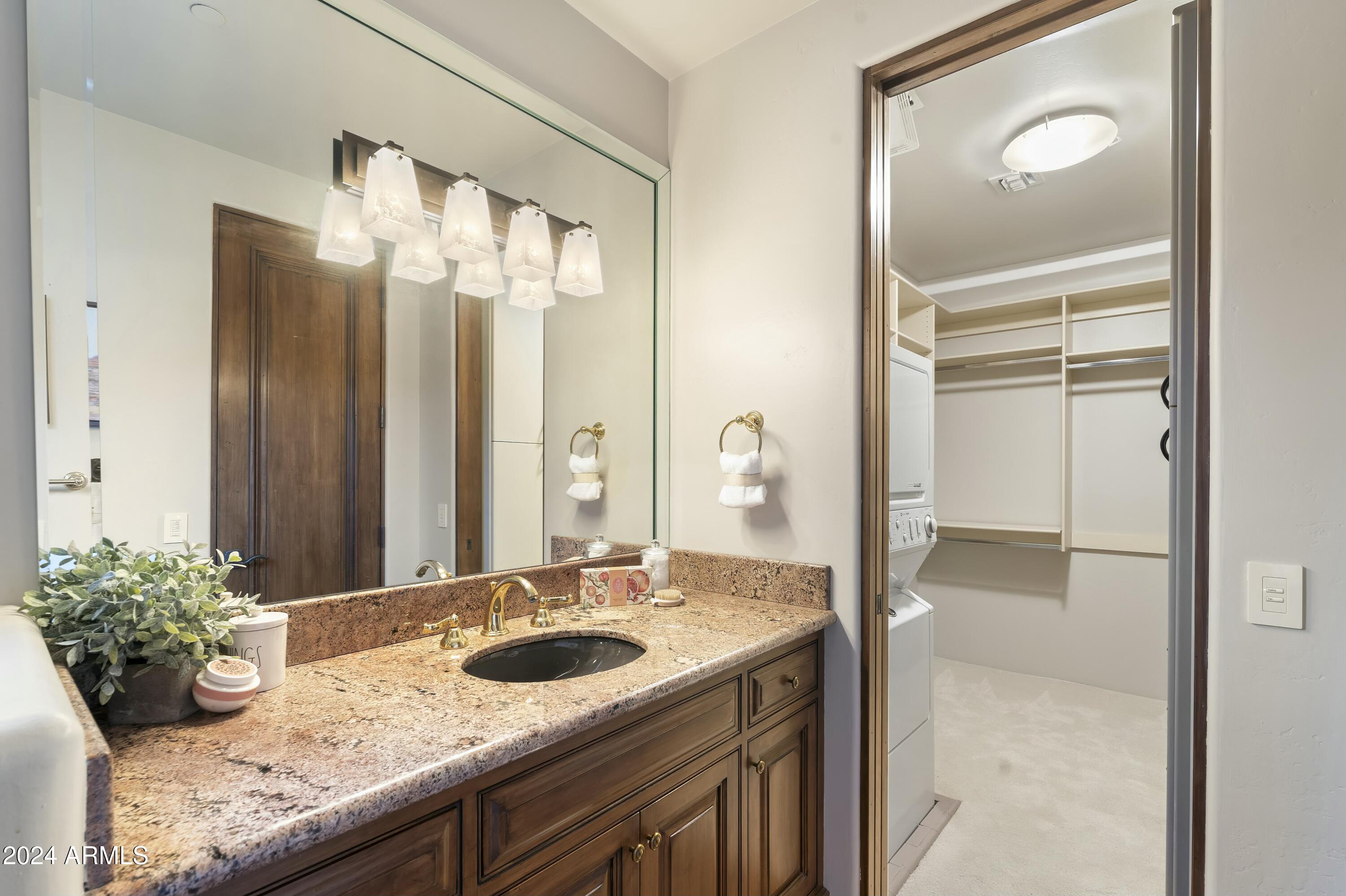 WINDY WALK ESTATES UNIT 2 LOT 155-208 TR A - Residential