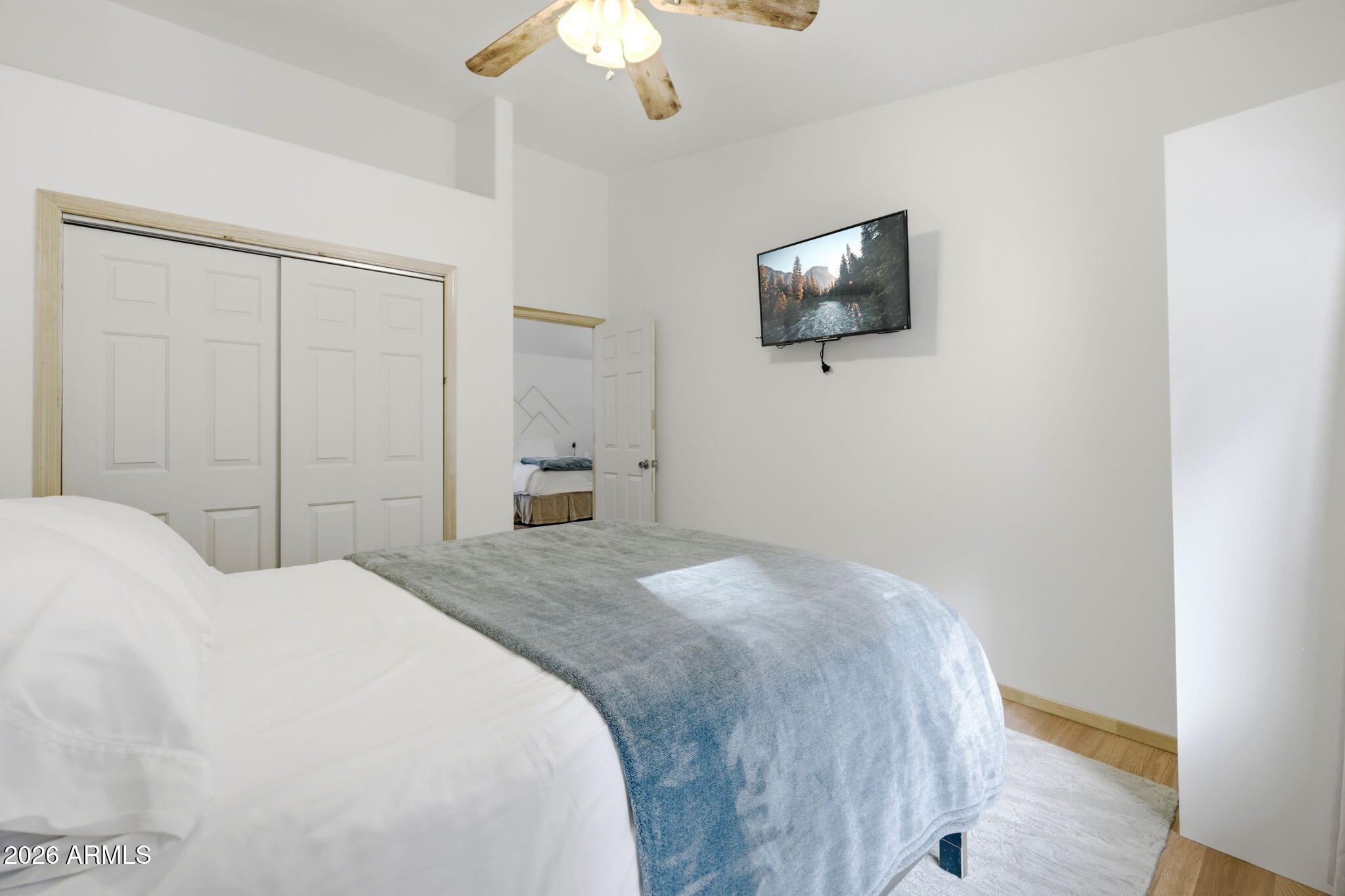 FOREST LAKES ESTATES 4 - Residential