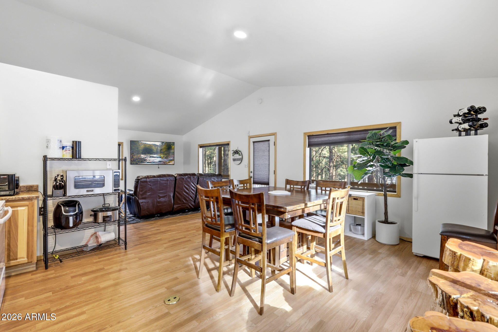 FOREST LAKES ESTATES 4 - Residential