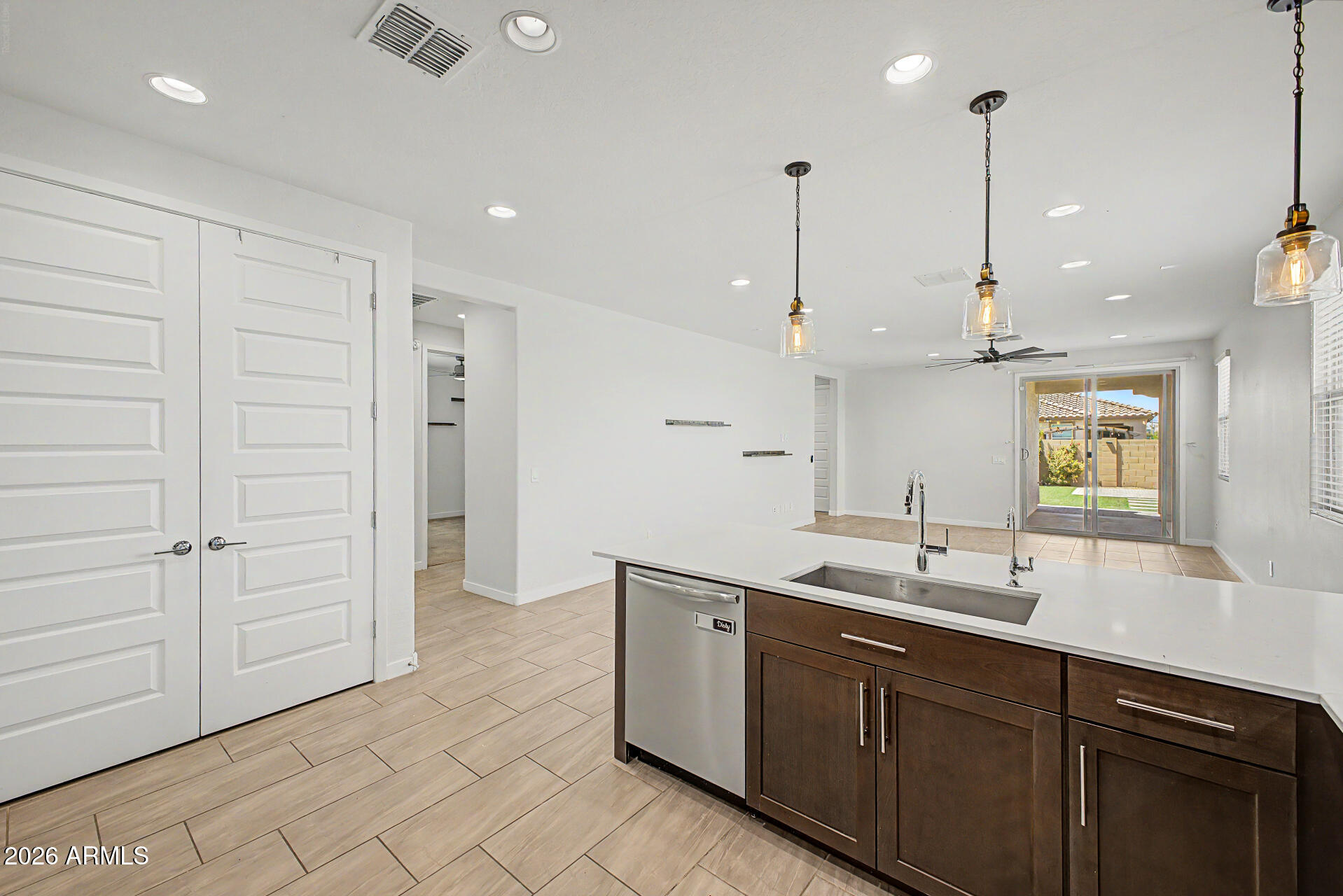 HARVEST QUEEN CREEK PARCEL 3-3 REPLAT - Residential