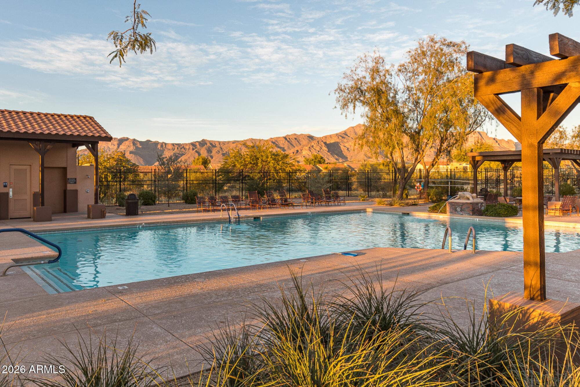 PERALTA TRAILS - Residential