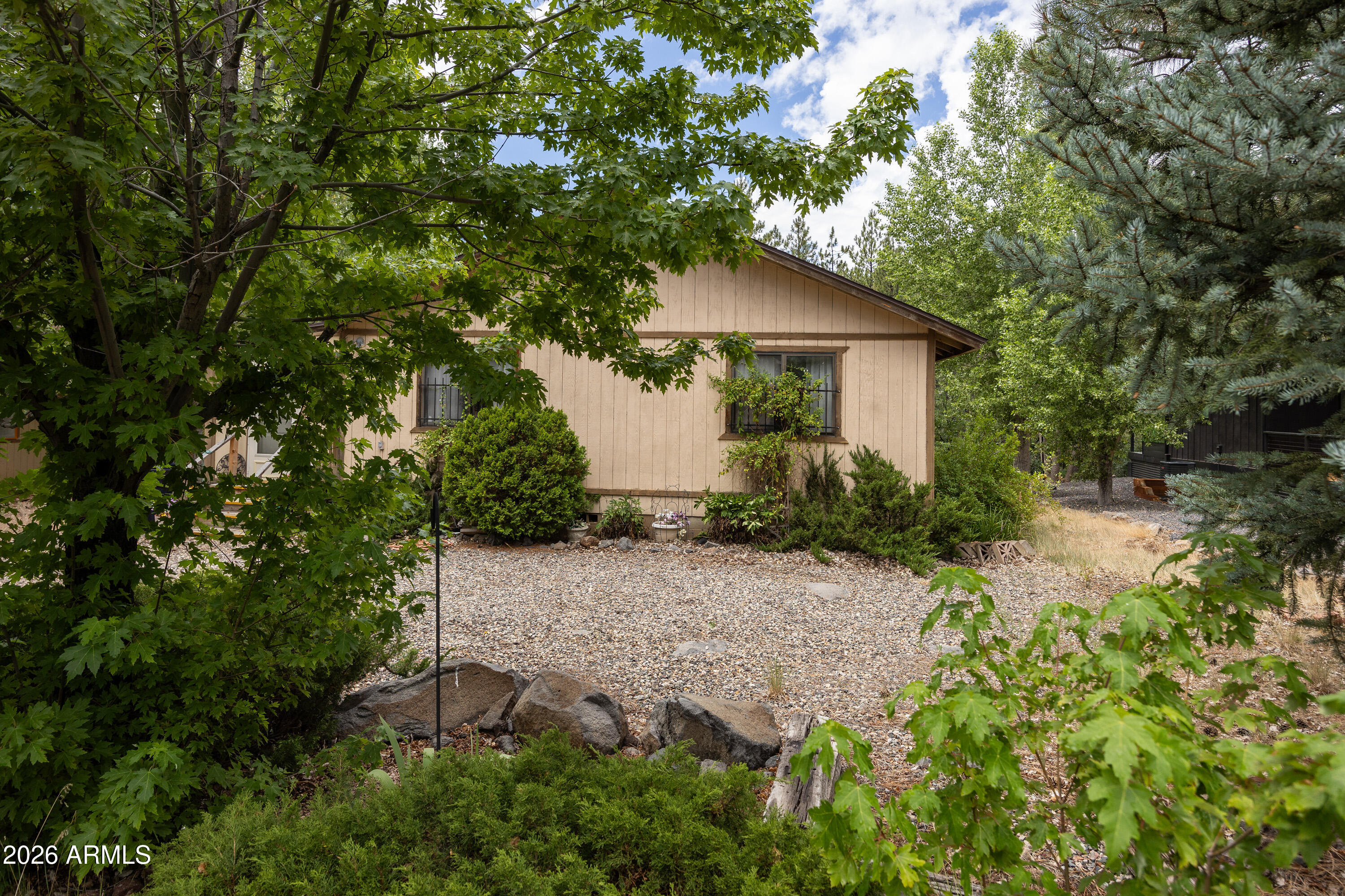 PINEWOOD 9 - Residential