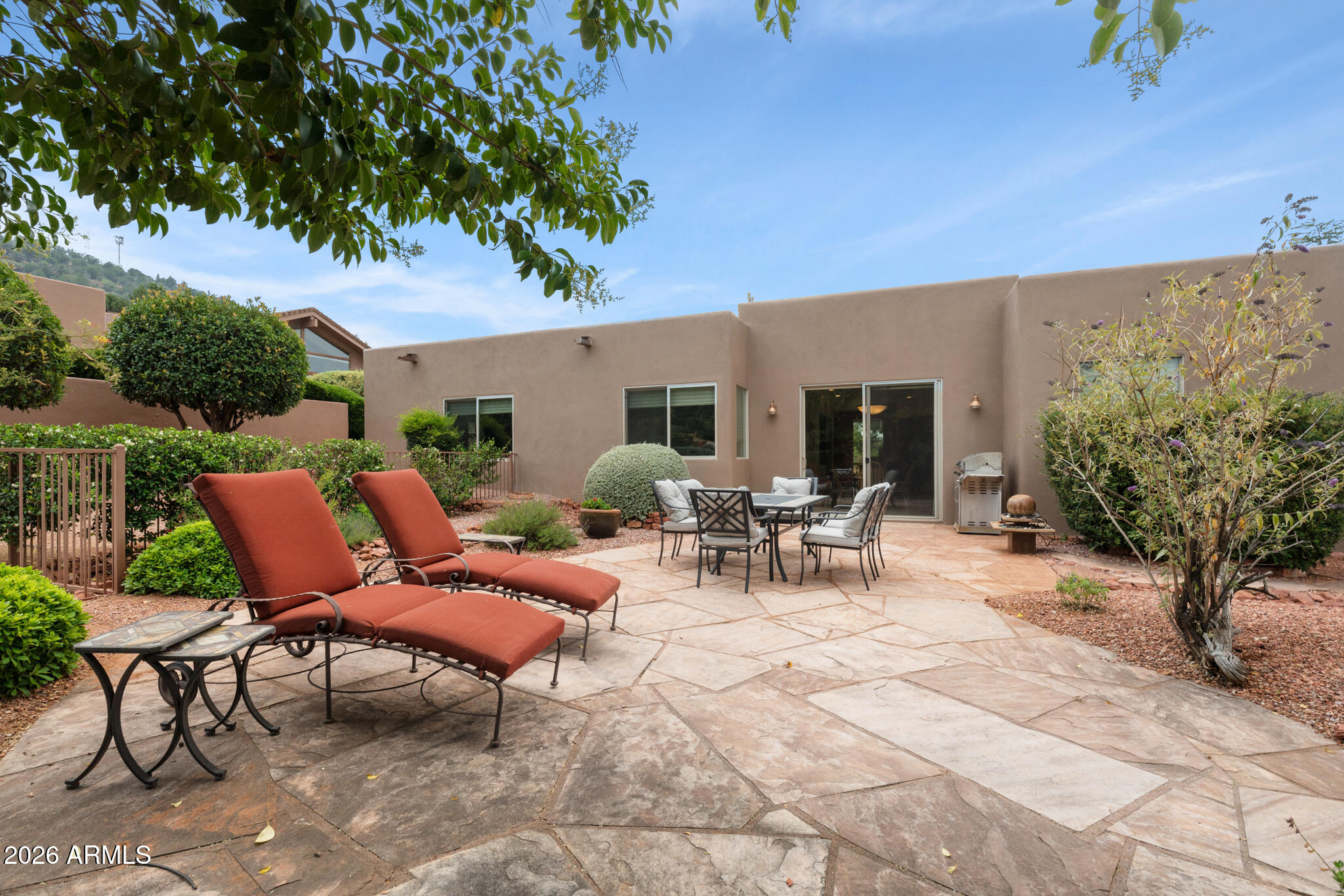 SADDLEROCK HOMES - Residential