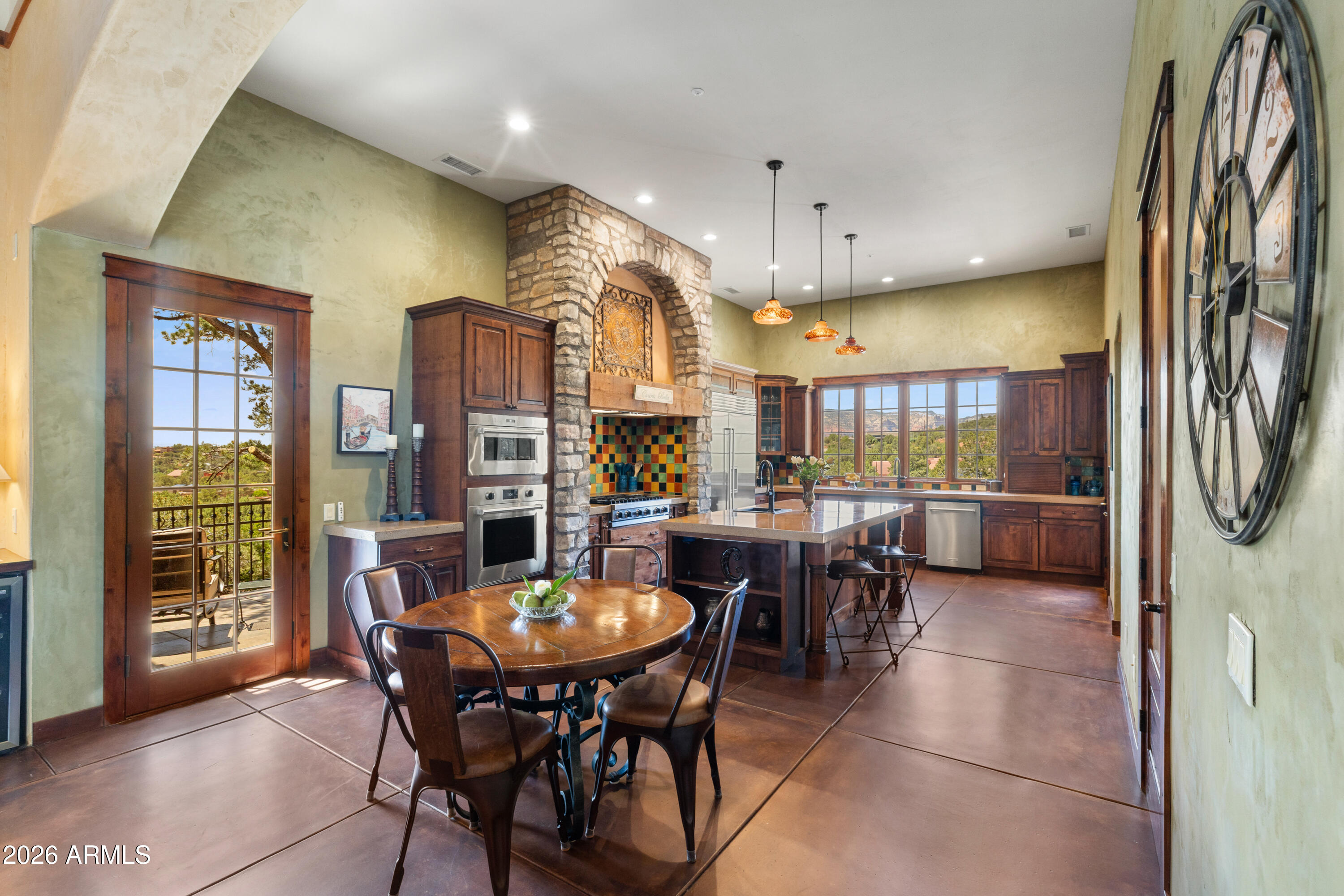 THUNDER MOUNTAIN RANCH - Residential