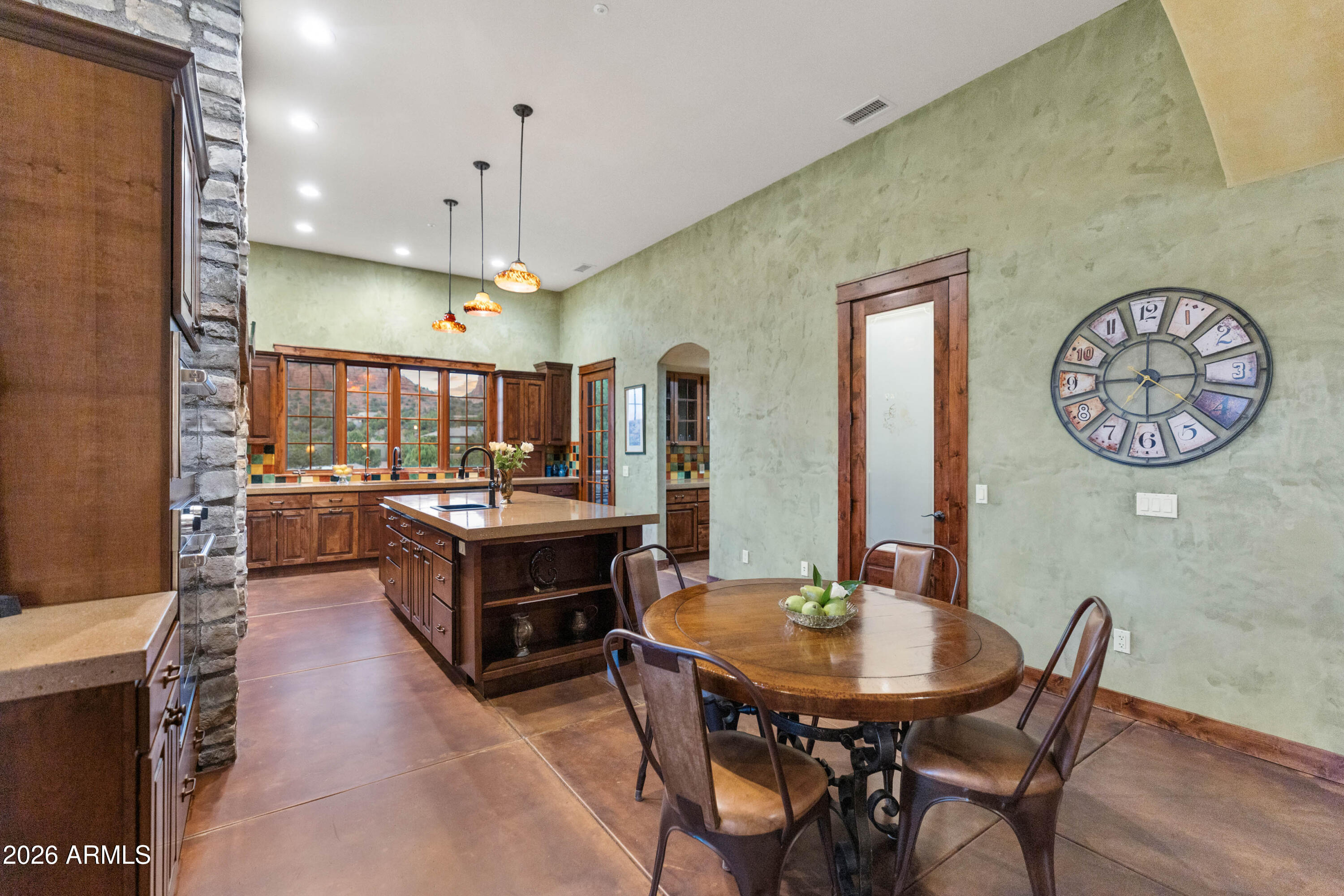 THUNDER MOUNTAIN RANCH - Residential