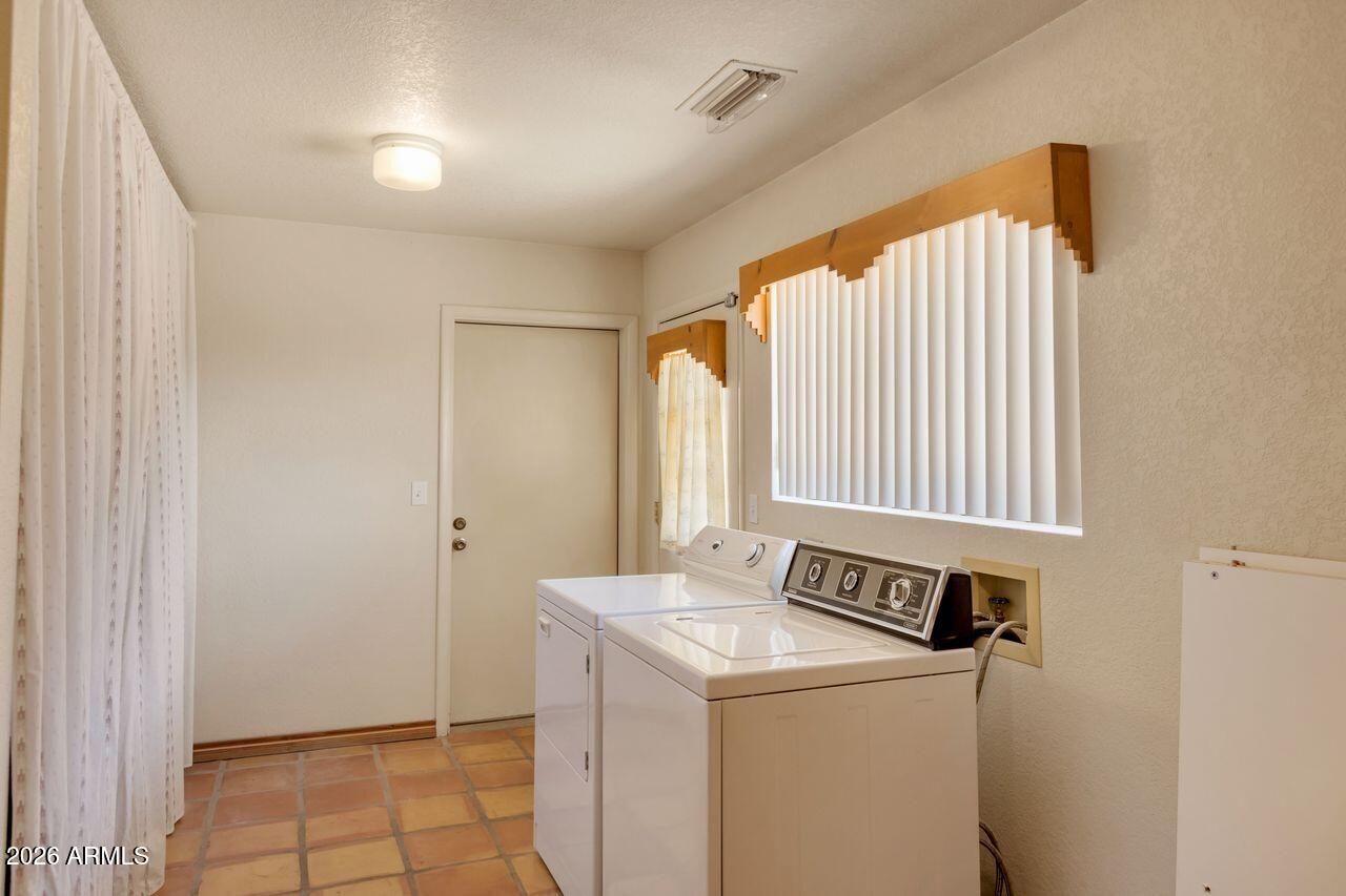 CLARKDALE PALISADES UNIT 1 - Residential