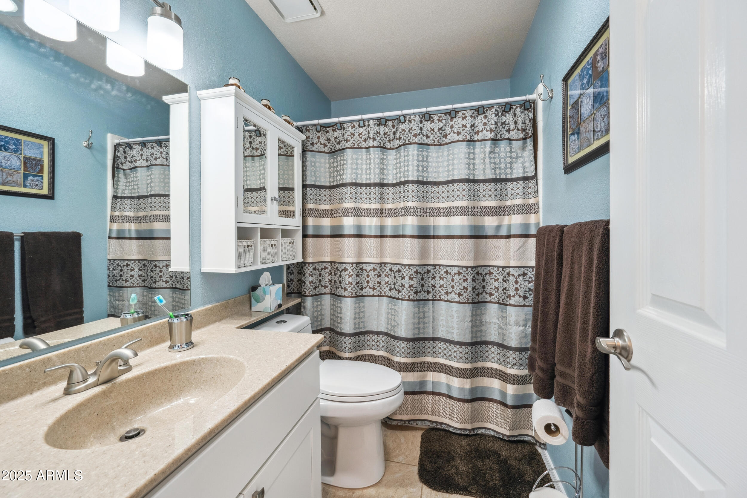 QUAIL HOLLOW - Residential