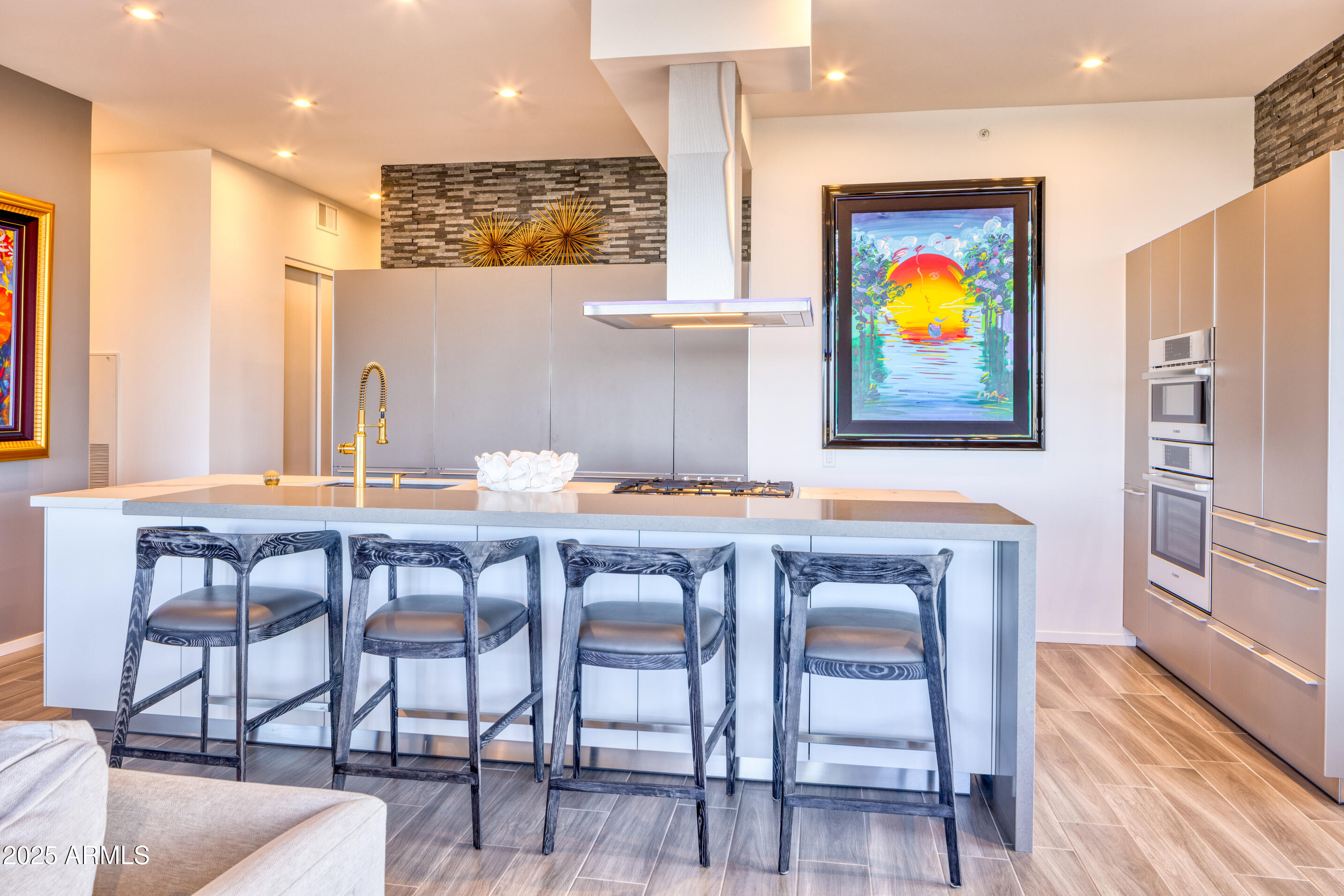 OPTIMA KIERLAND CENTER 7120 CONDOMINIUM 2ND AMD - Residential
