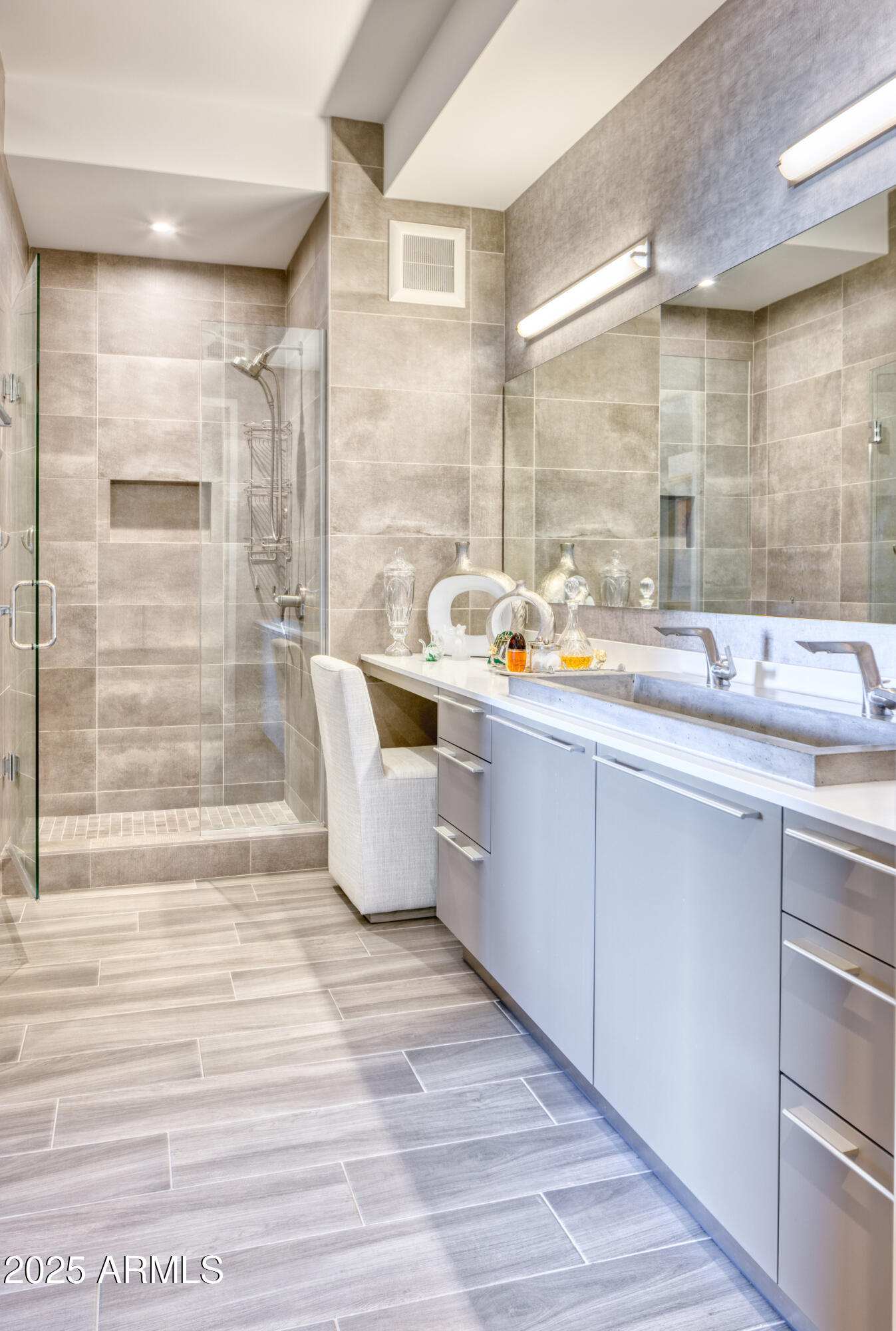 OPTIMA KIERLAND CENTER 7120 CONDOMINIUM 2ND AMD - Residential