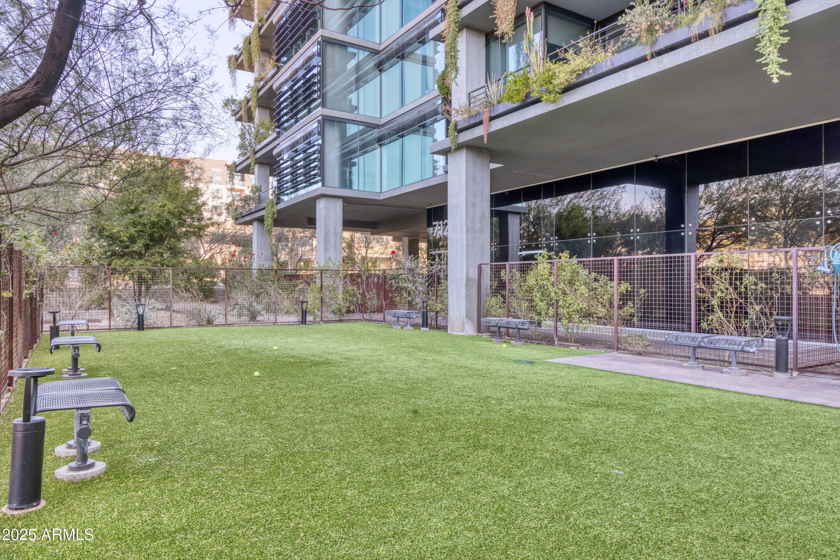 OPTIMA KIERLAND CENTER 7120 CONDOMINIUM 2ND AMD - Residential
