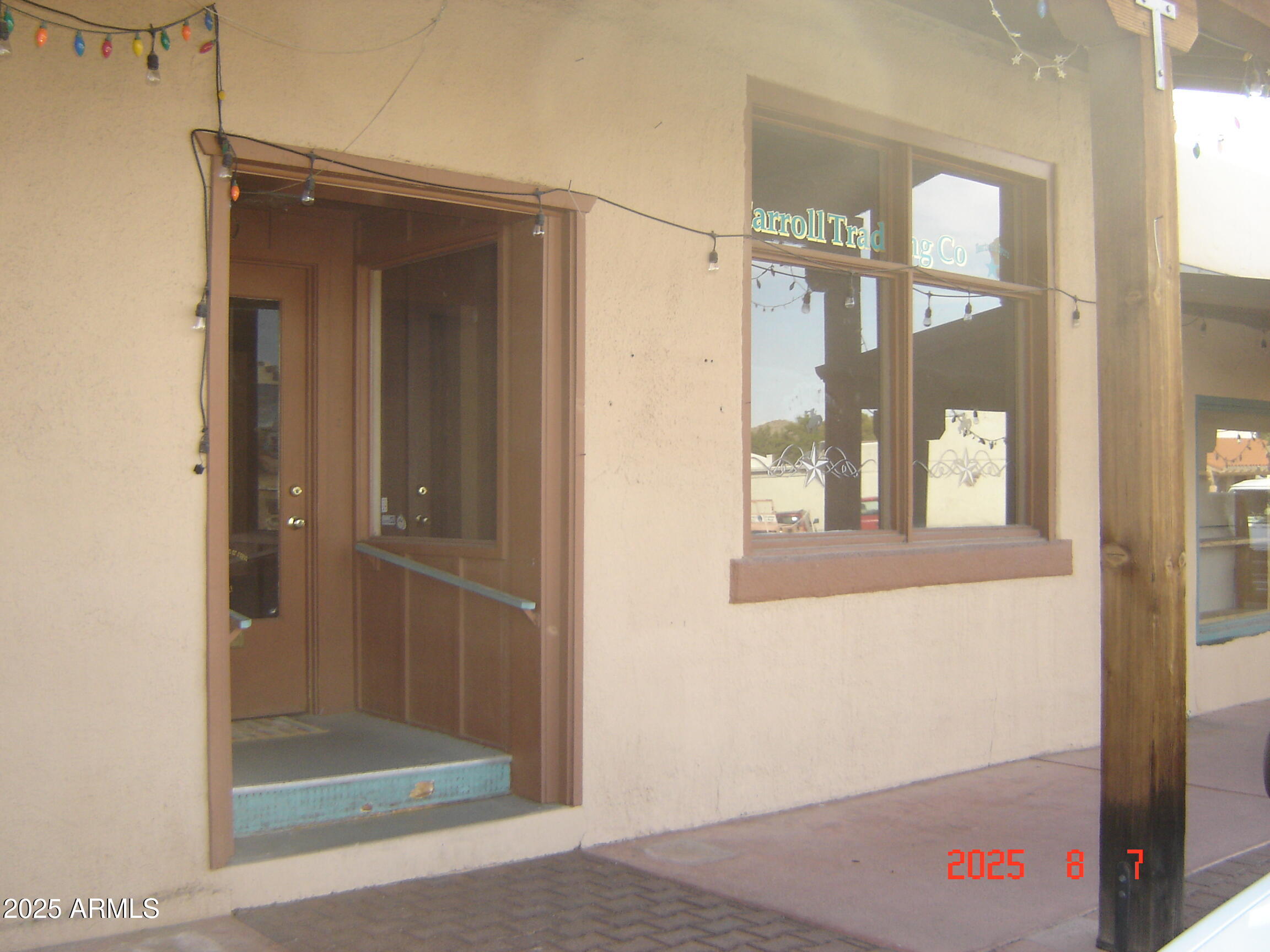 CURRY - Commercial Lease